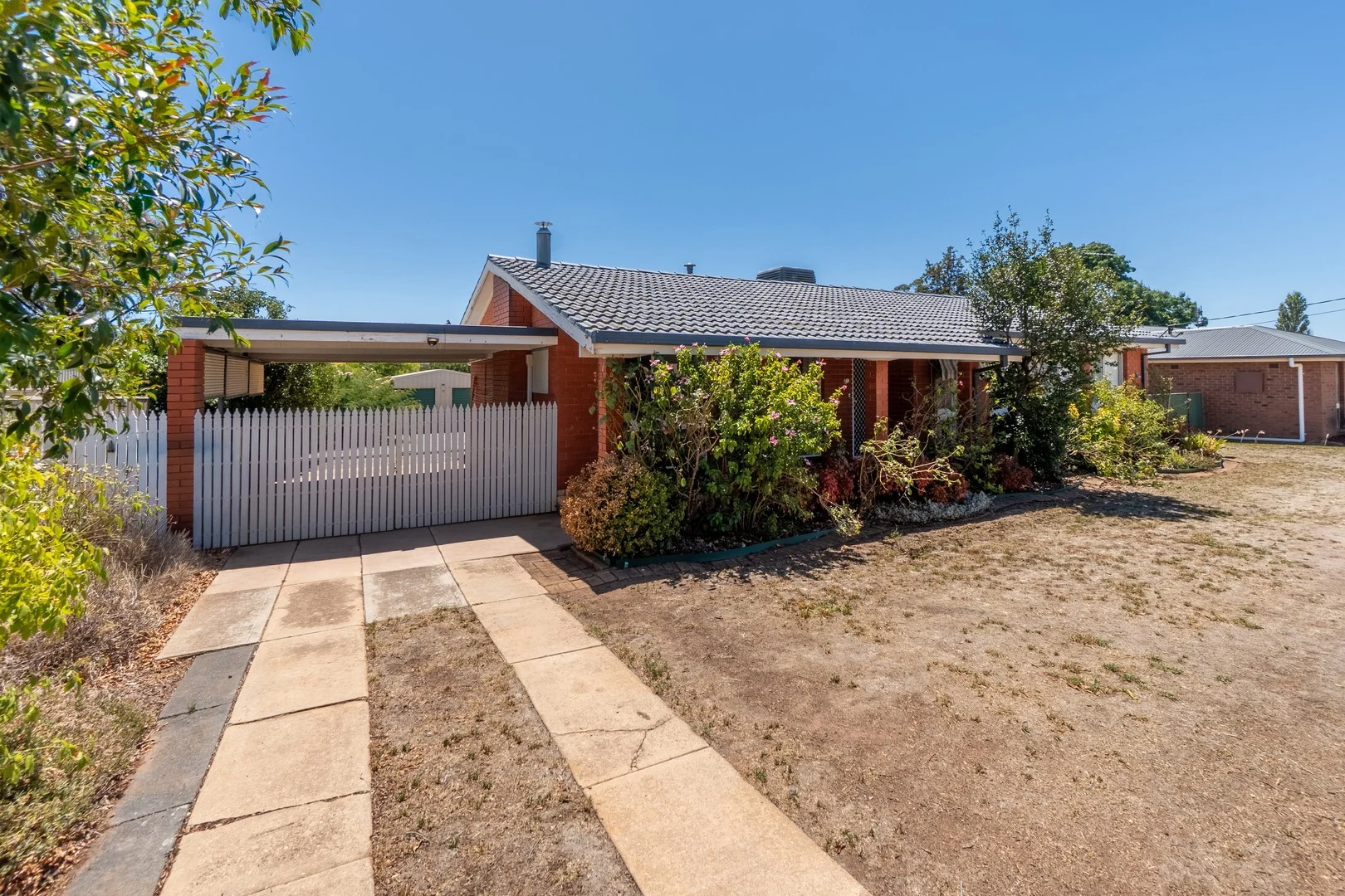 44 Stinson Street, Coolamon NSW 2701