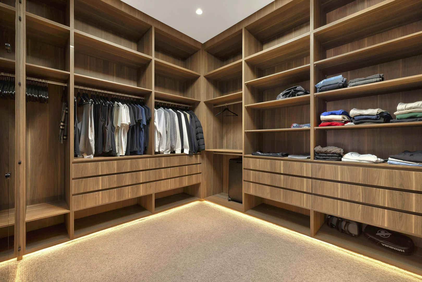 Additional image 20 of 20 Rebecca Court, Broadbeach Waters QLD 4218