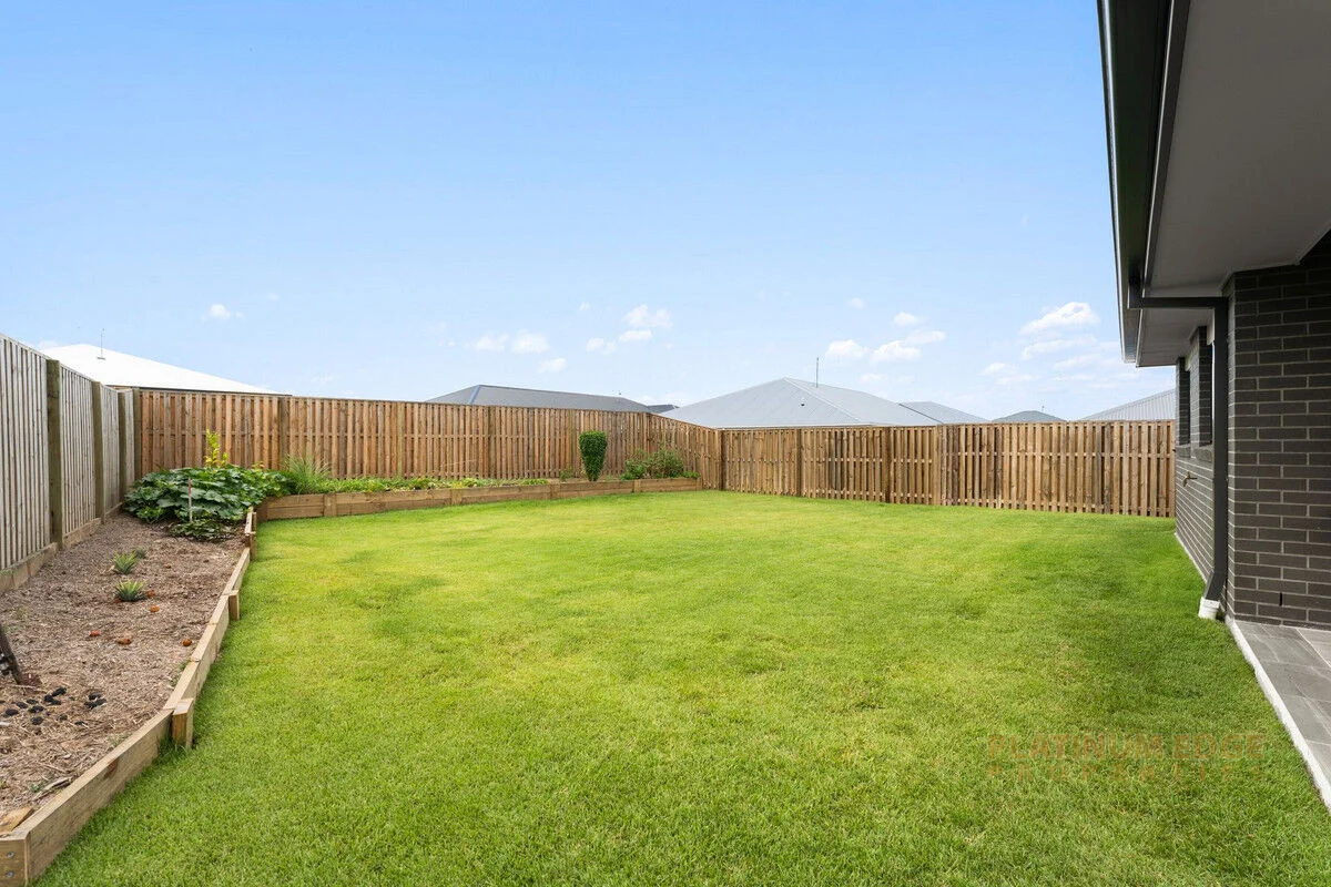 Additional image 11 of 49 Edinburgh Crescent, Gleneagle QLD 4285