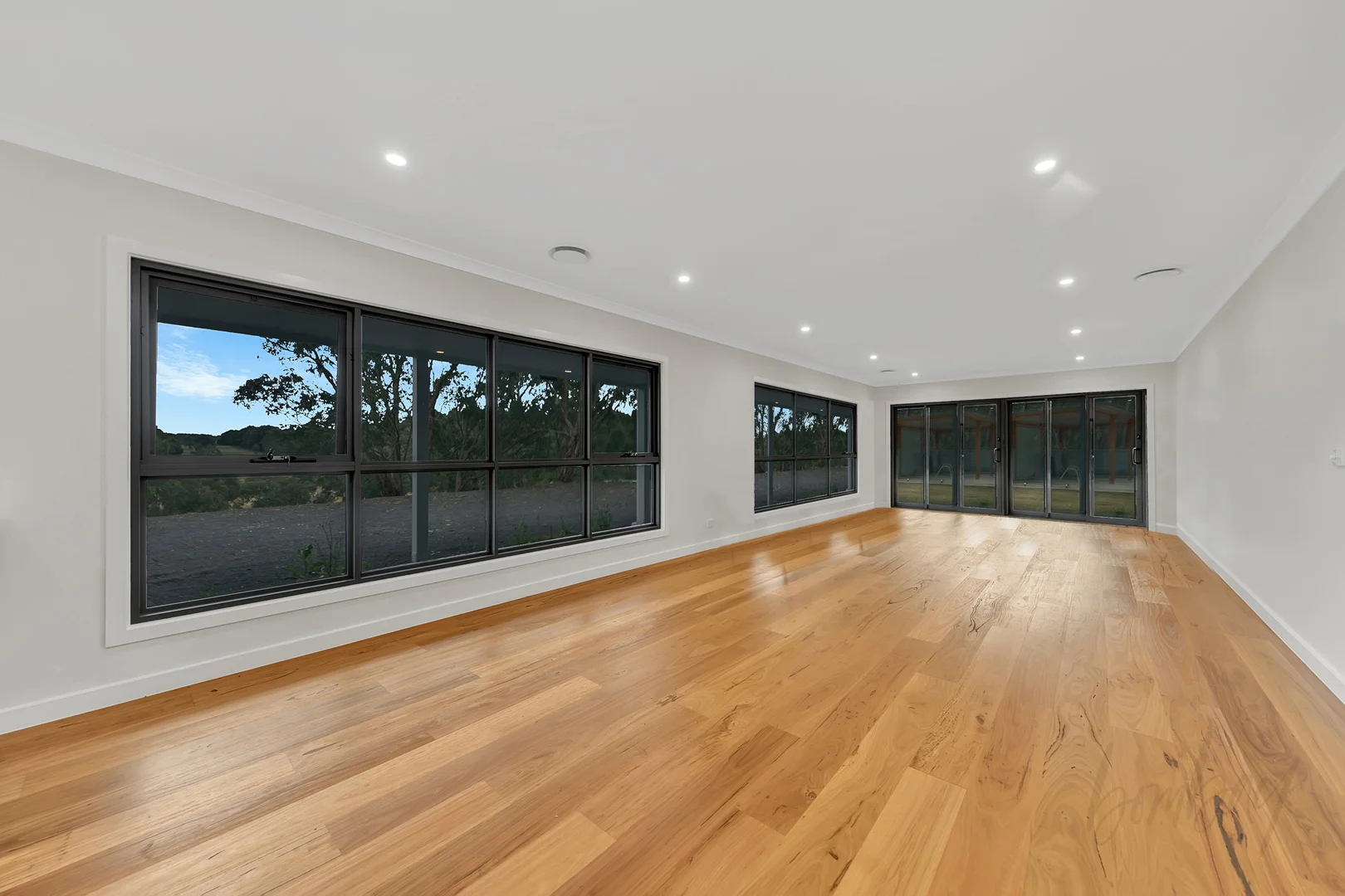 Additional image 9 of 30 Woodside Court, Eden Park VIC 3757