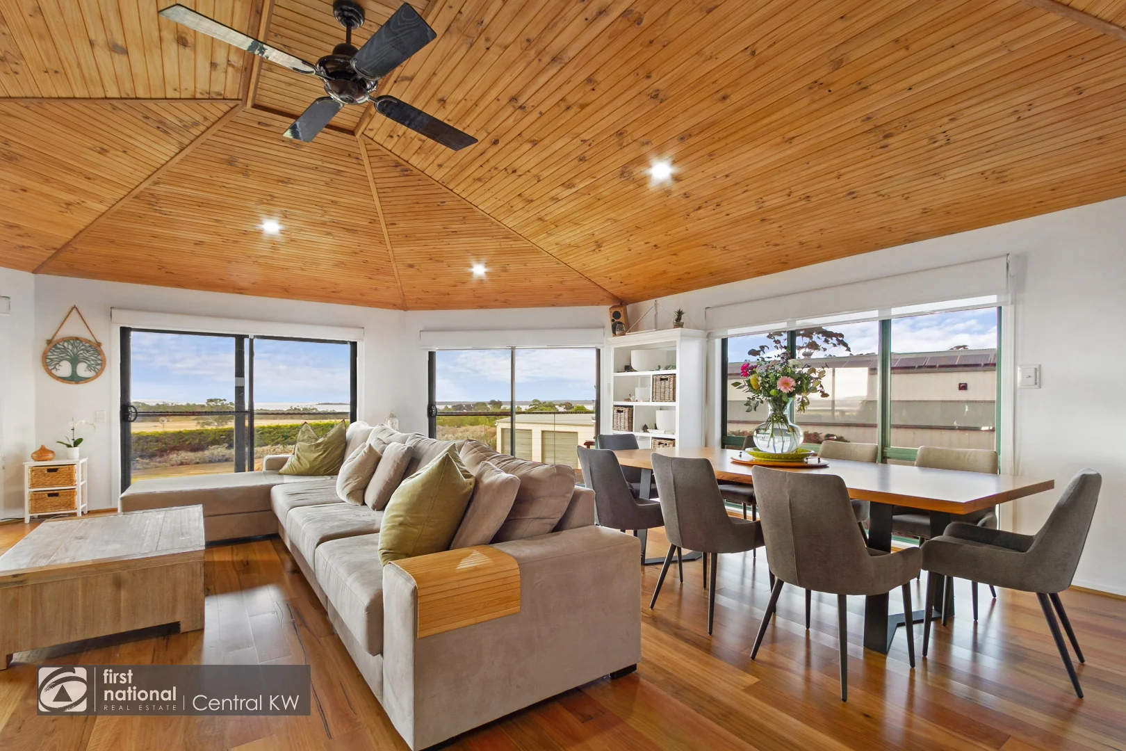 225 Bay Rd, Jam Jerrup VIC 3984