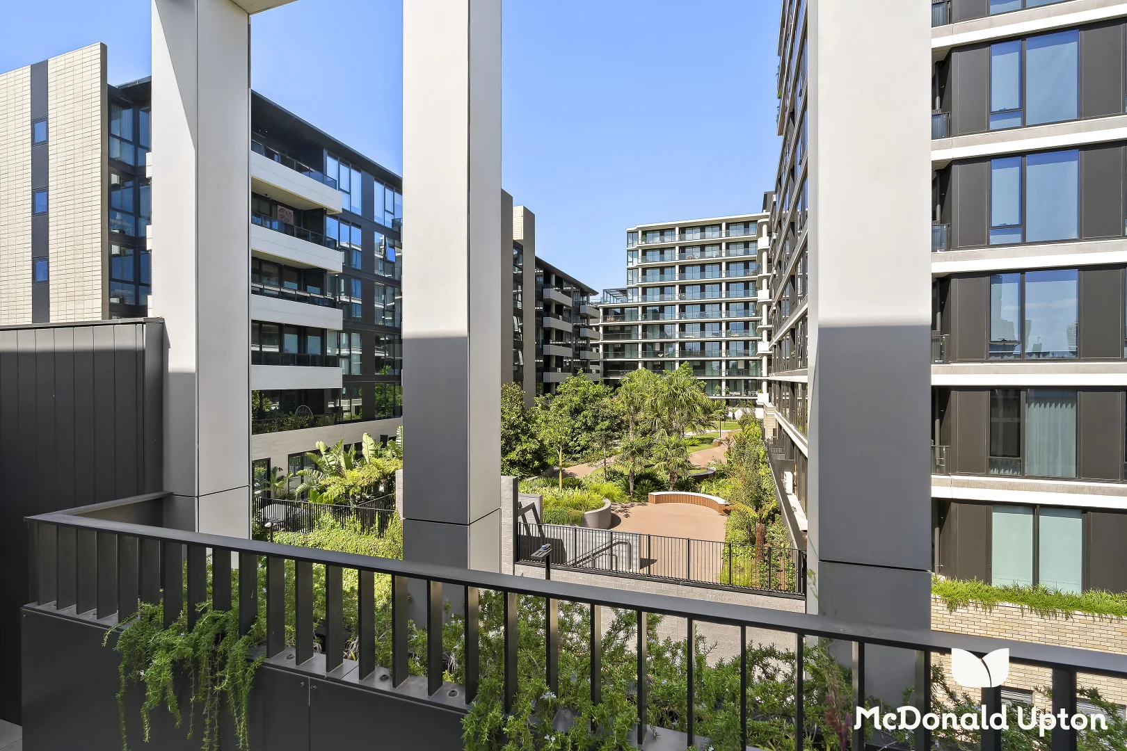 Additional image 9 of 33 Maple Walk, Moonee Ponds VIC 3039