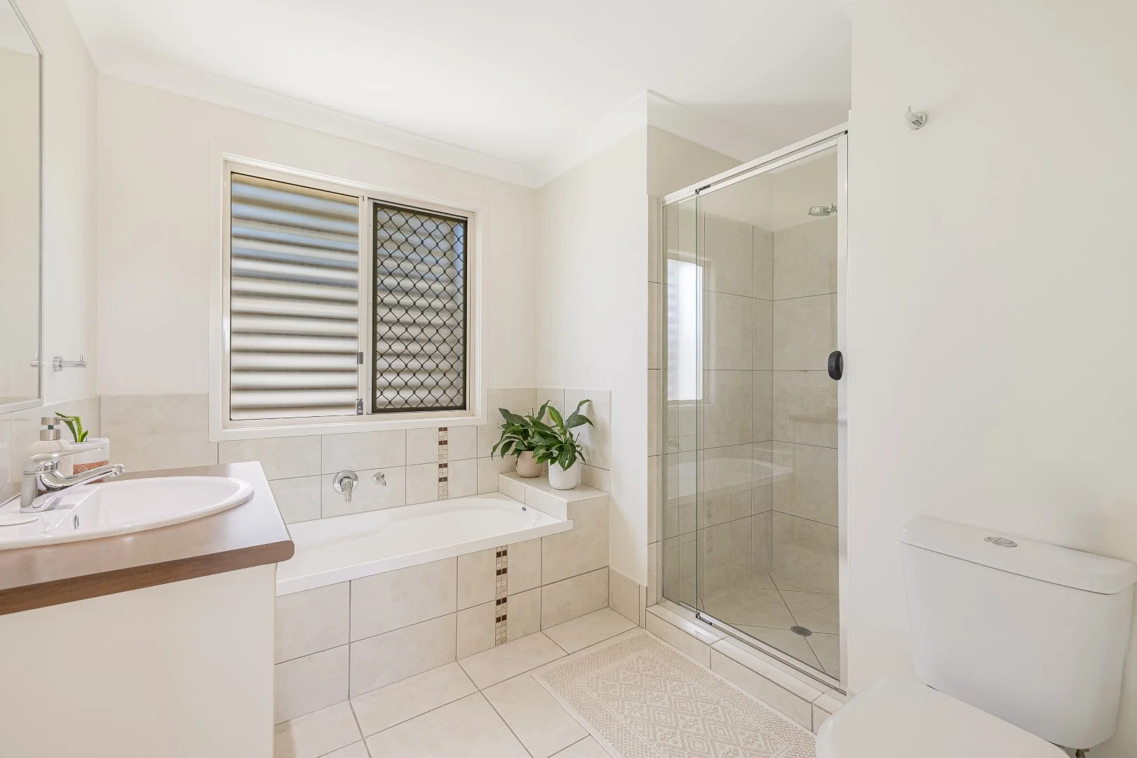 Additional image 10 of 2/15 Second Avenue, Caloundra QLD 4551