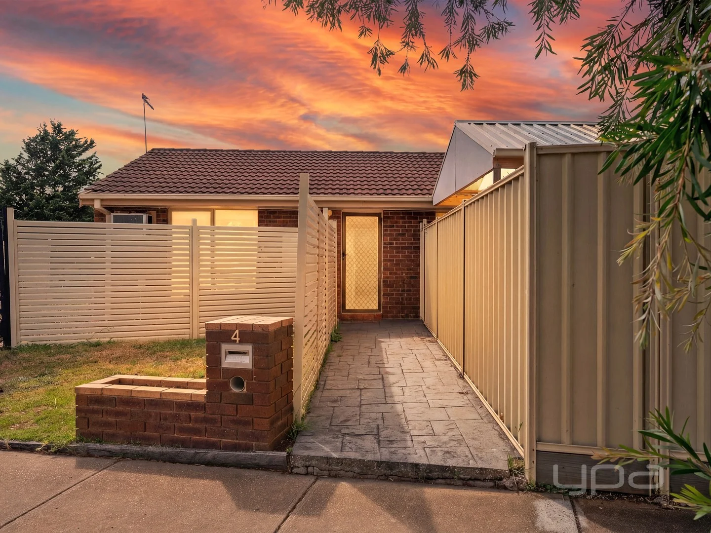 Additional image 2 of 4 Pinnacle Crescent, Brookfield VIC 3338