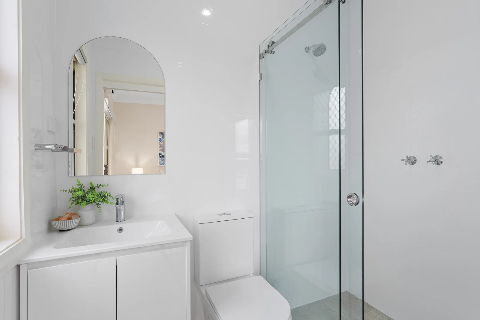 Additional image 12 of 41 Vales Road, Mannering Park NSW 2259