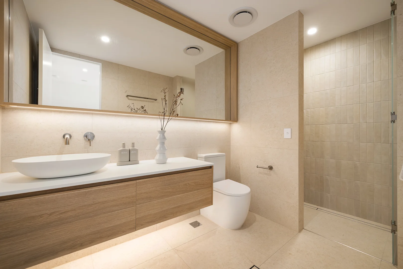 Additional image 15 of 3/19-21 Rankin Parade, Main Beach QLD 4217