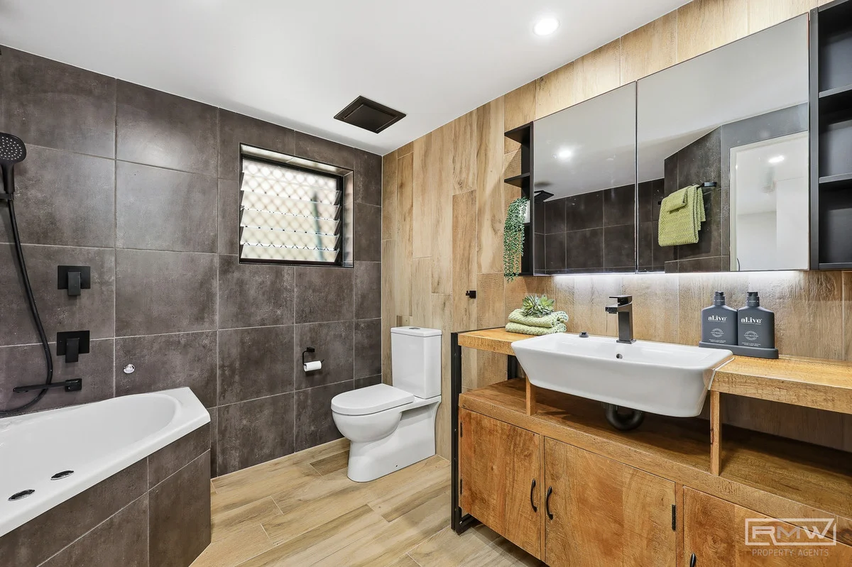 Additional image 18 of 28 Dolphin Crescent, Taranganba QLD 4703