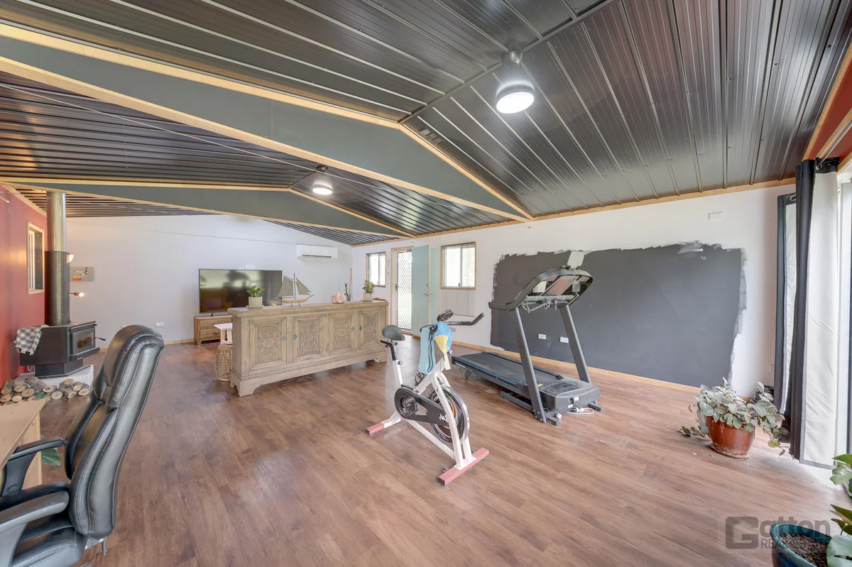 Additional image 19 of 106 Cambridge Drive, Mount Hallen QLD 4312