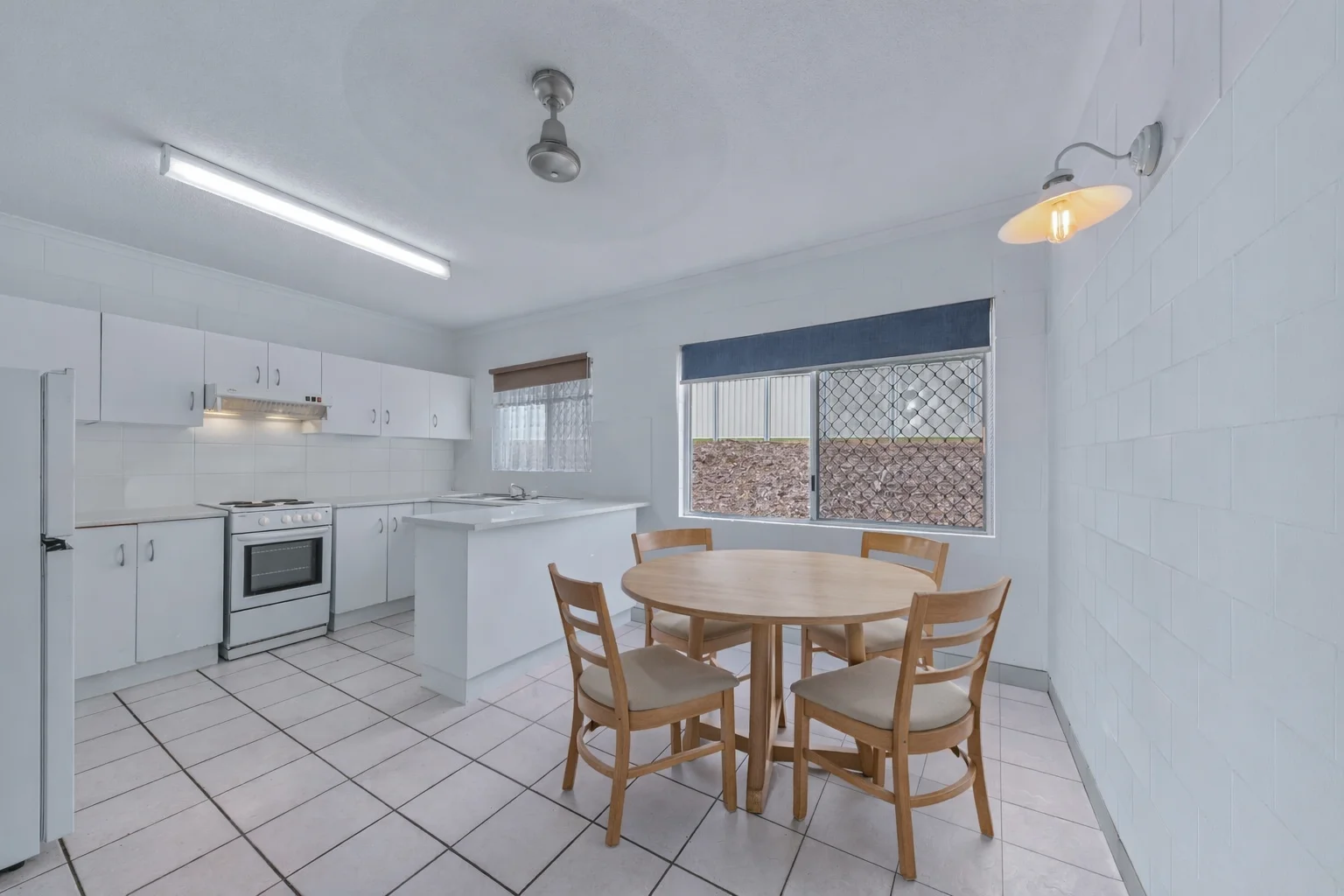 5/3 Eshelby Drive, Cannonvale QLD 4802