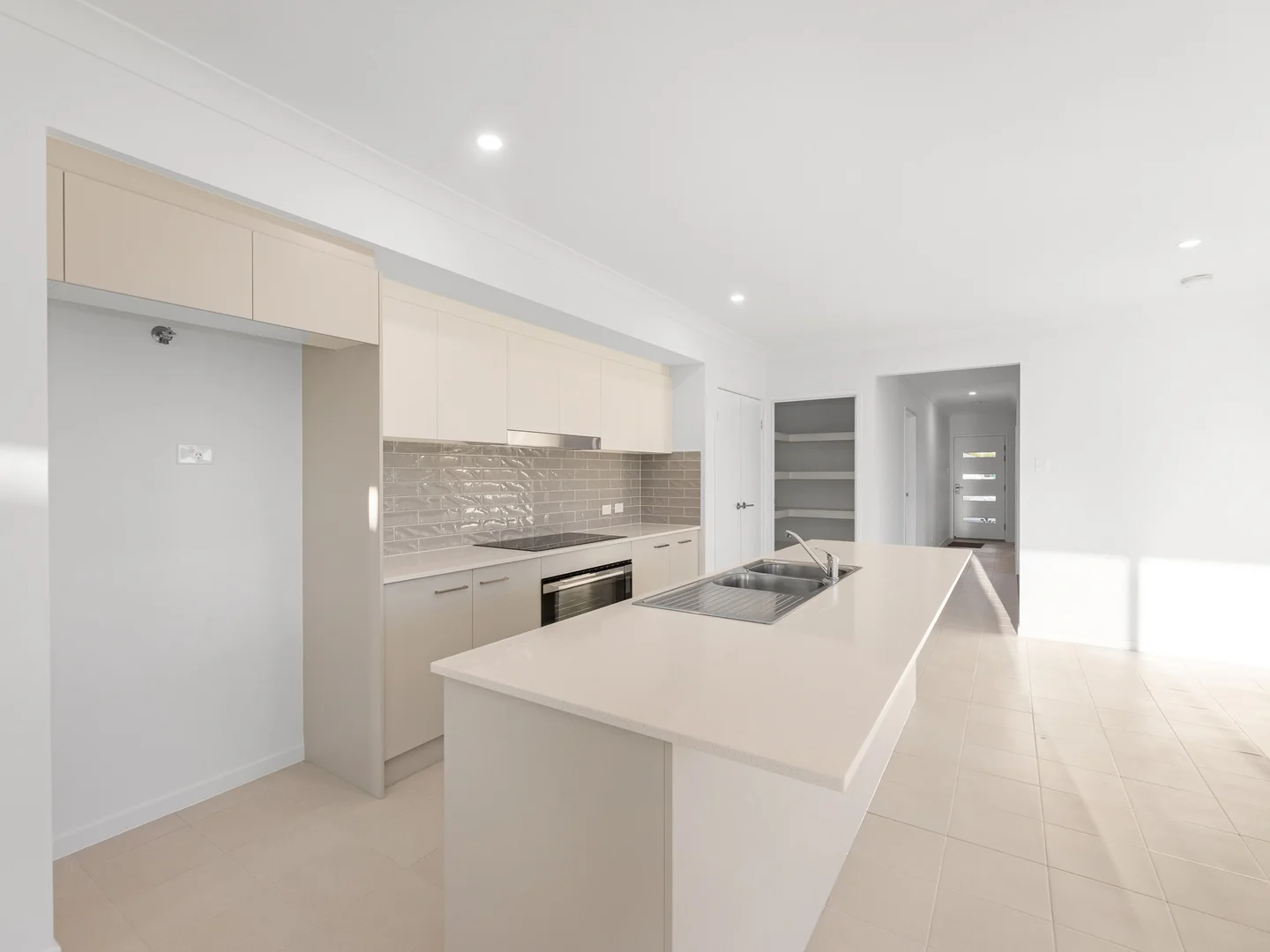 Additional image 5 of 14 Charlotte Court, Kawungan QLD 4655