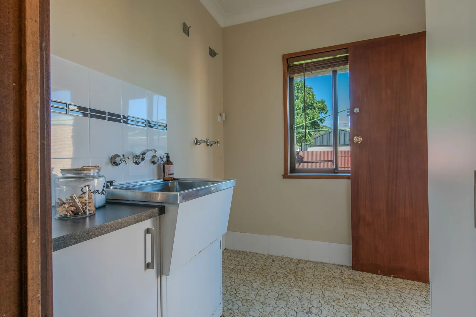 Additional image 10 of 329 Charles Street, South Albury NSW 2640