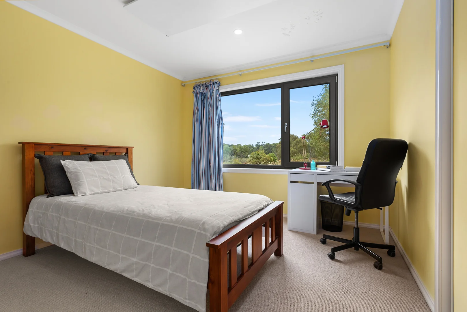 Additional image 12 of 30 Greenwood Grove, Woodend VIC 3442