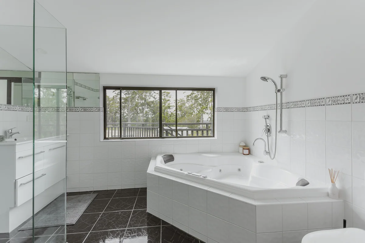 Additional image 14 of 531 Binalong Bay Road, St Helens TAS 7216