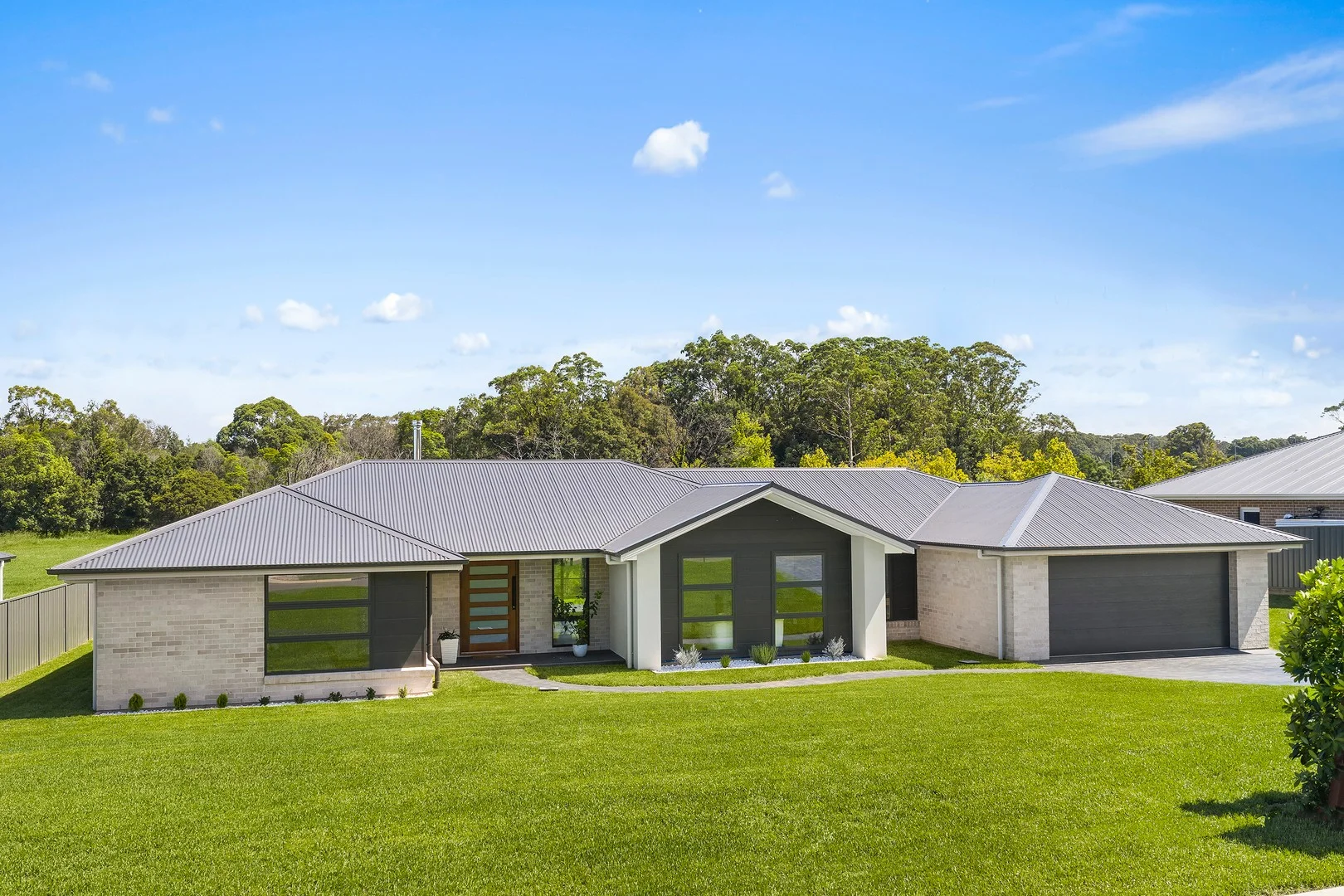 57 Emerald Drive, Meroo Meadow NSW 2540