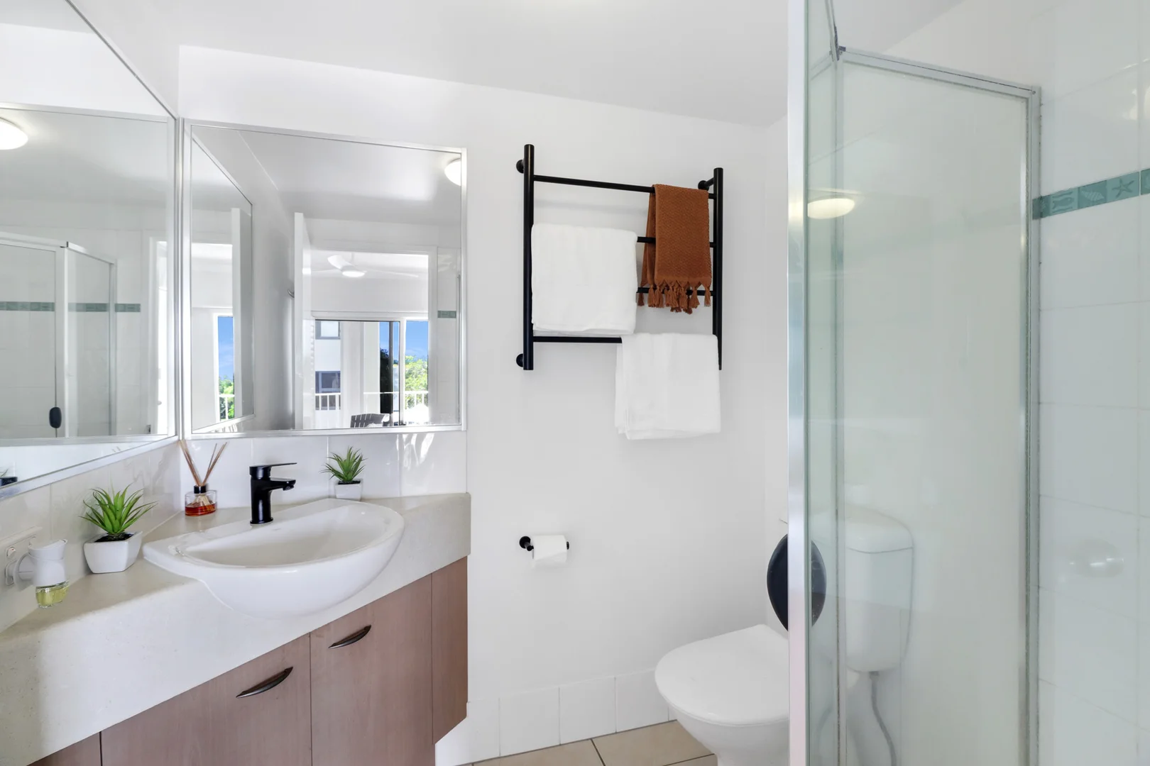 Additional image 17 of Unit 8/3 Mudjimba Beach Rd, Mudjimba QLD 4564