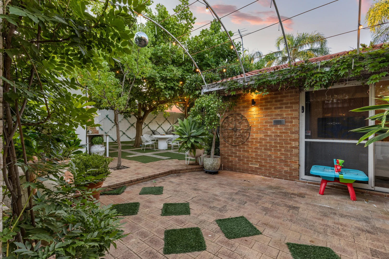 Additional image 34 of 27 Greenpark Road, Alexander Heights WA 6064