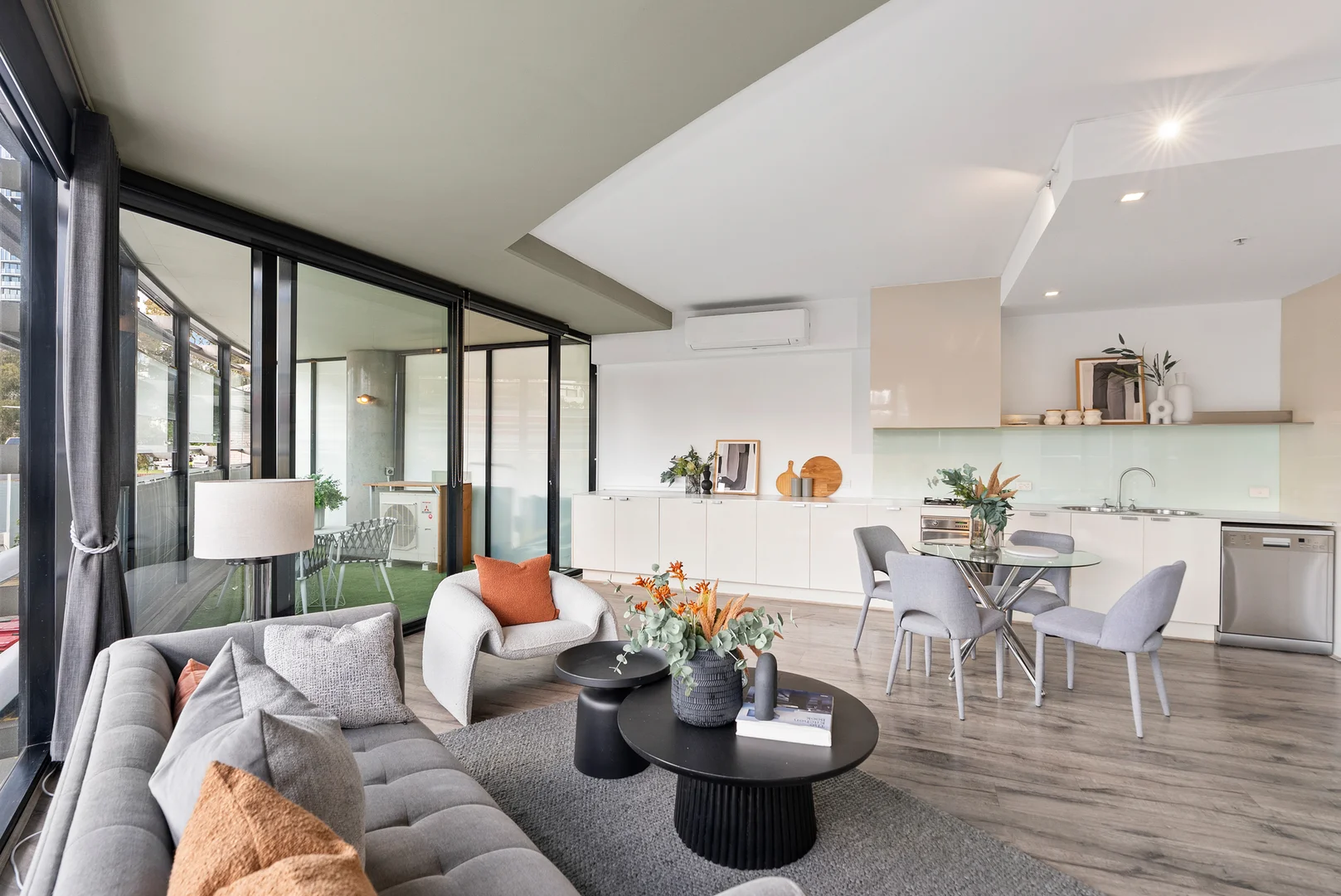 Additional image 2 of 1C/635 St Kilda Road, Melbourne VIC 3004