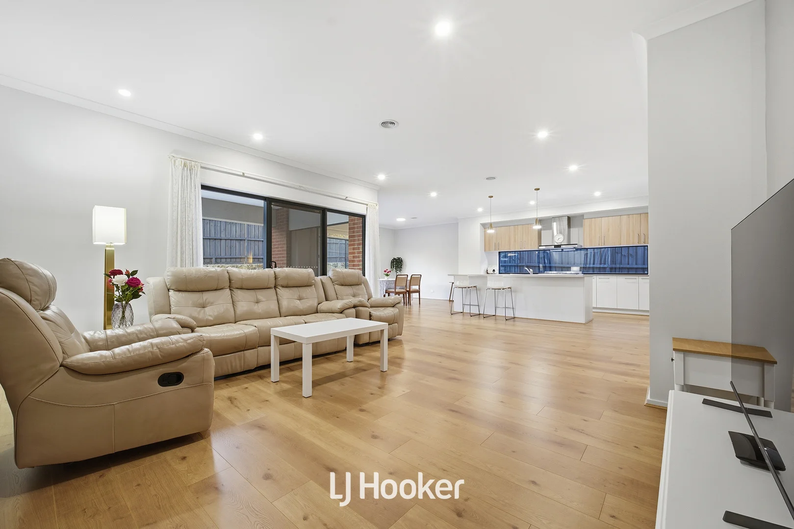 Additional image 7 of 10 Lycium Road, Clyde North VIC 3978