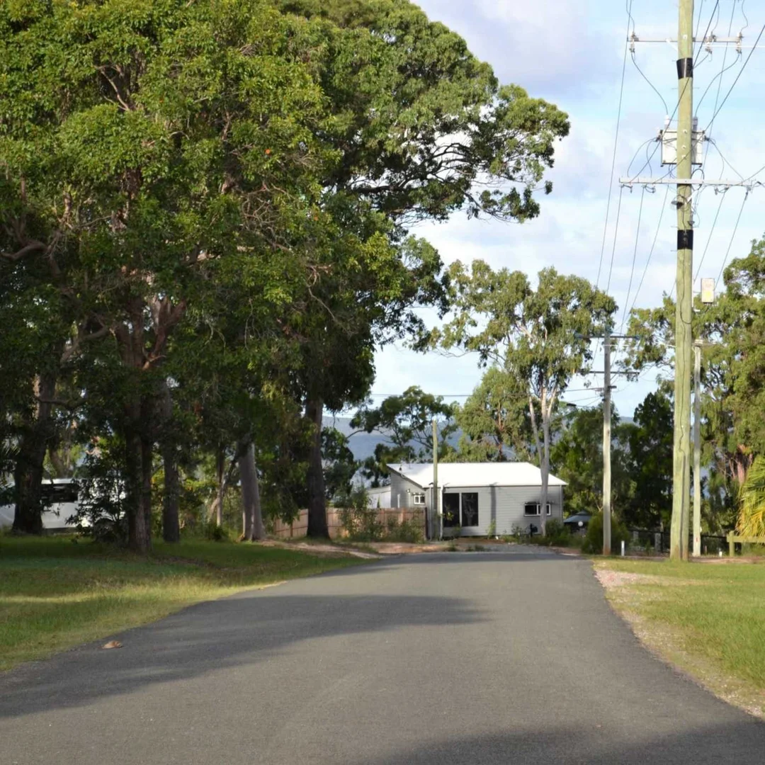 Additional image 2 of 12 Calm Waters Crescent, Macleay Island QLD 4184