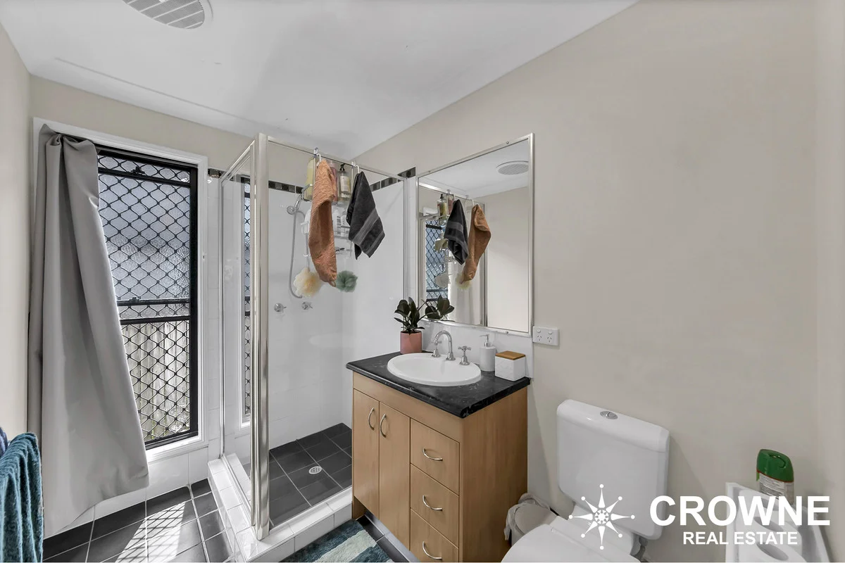 Additional image 11 of 38 Skinner Crescent, Silkstone QLD 4304