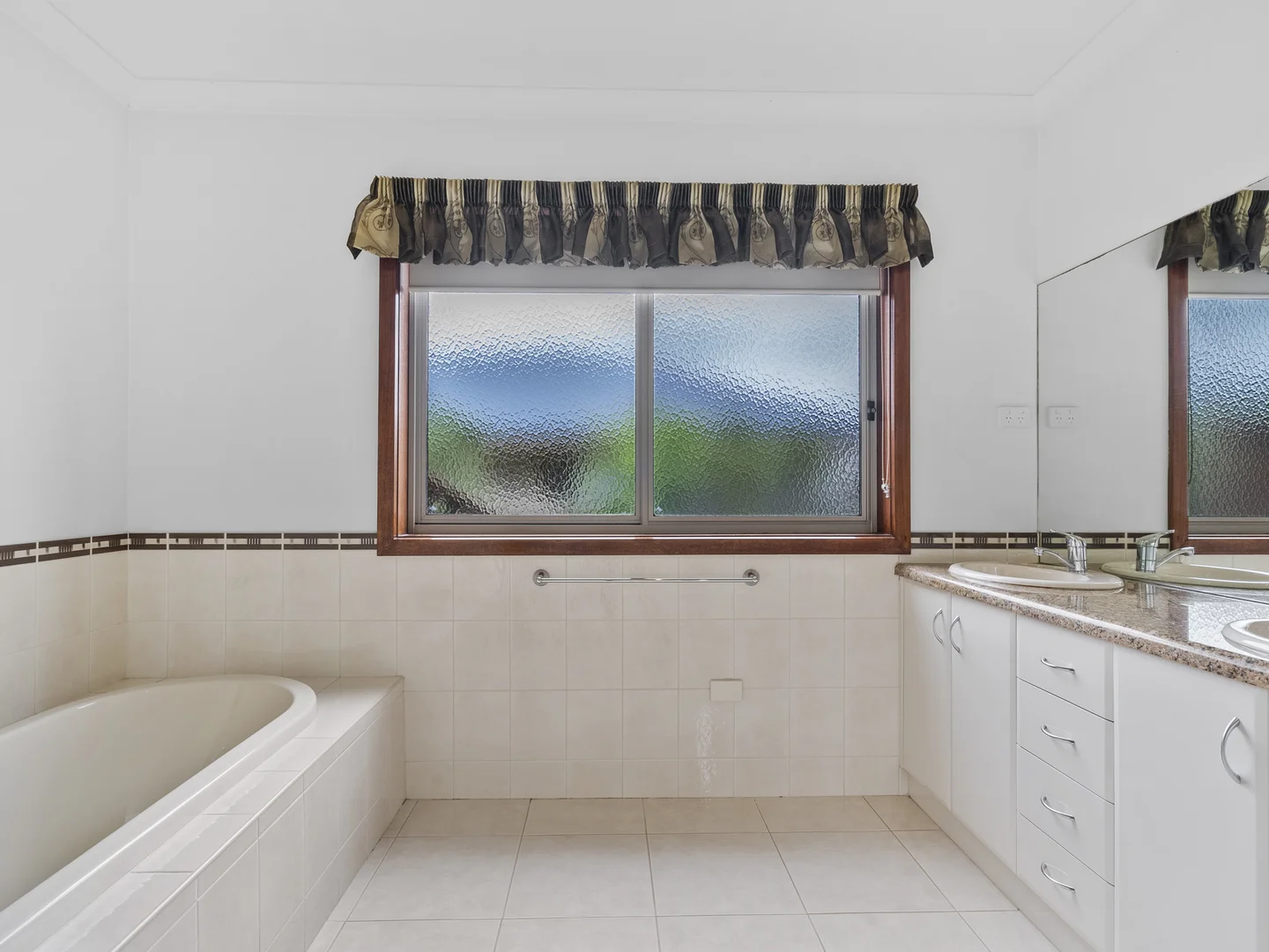 Additional image 16 of 26 Apricot Circuit, Cobram VIC 3644