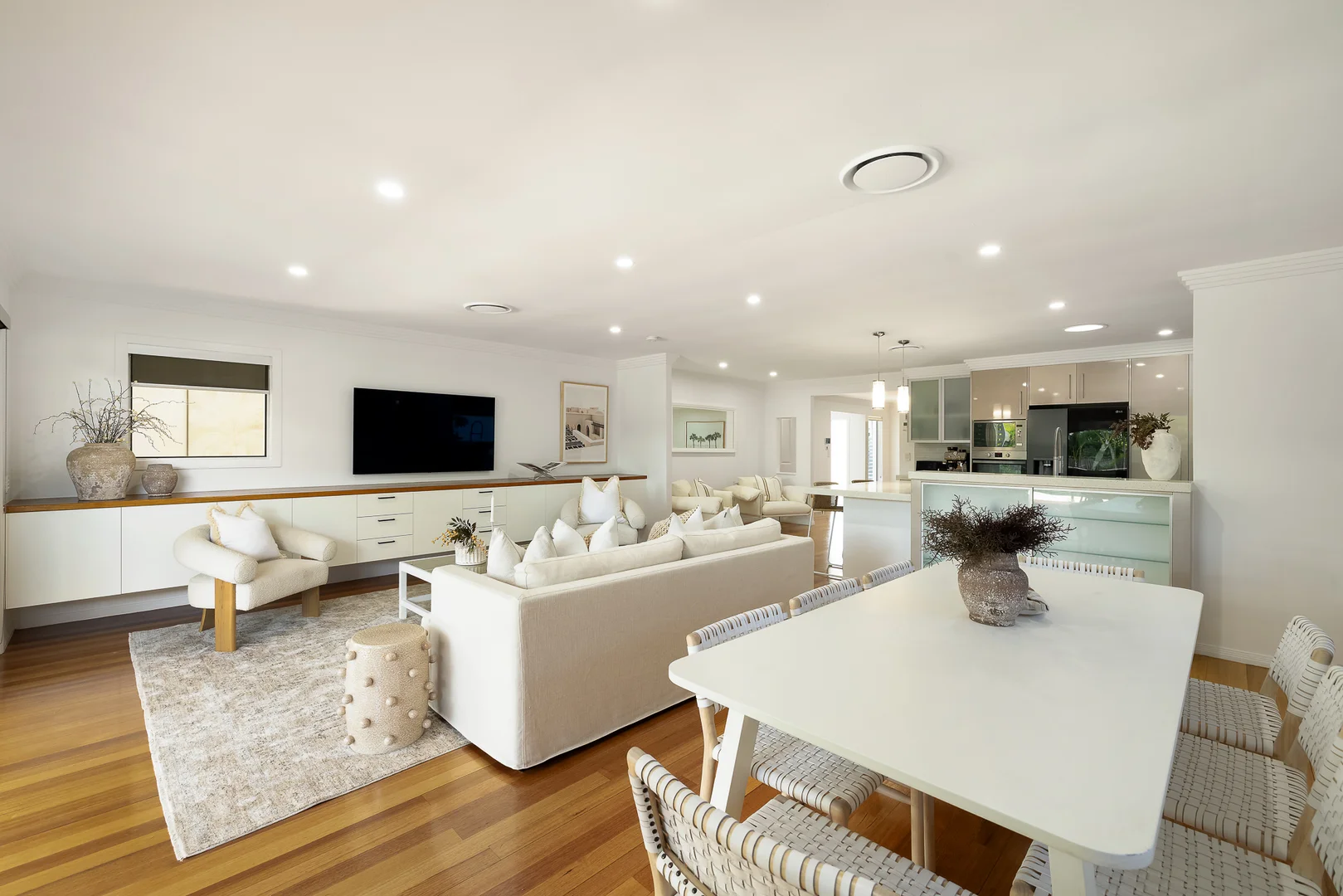 Additional image 8 of 83 Amalfi Drive, Isle Of Capri QLD 4217