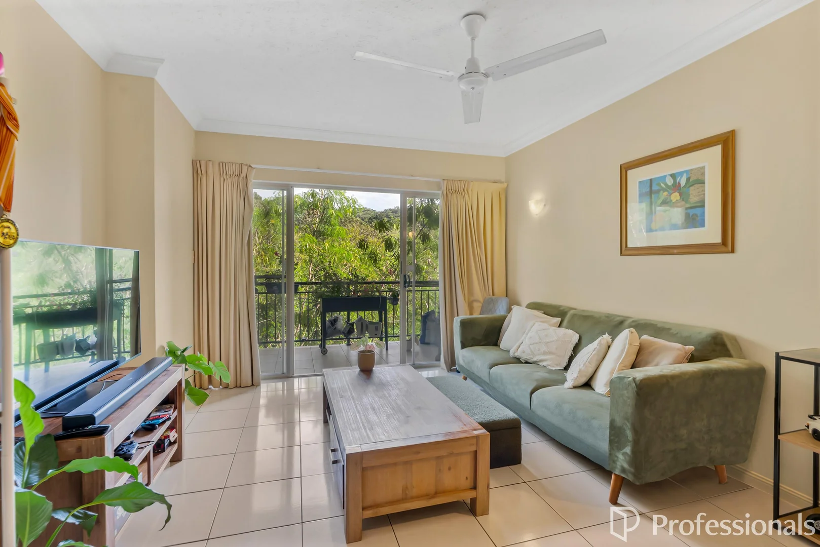Additional image 3 of 1731/2-10 Greenslopes Street, Cairns North QLD 4870