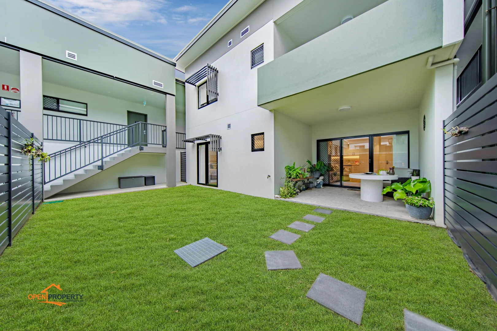 Additional image 8 of Unit 1/80-86 River Ave, Mighell QLD 4860