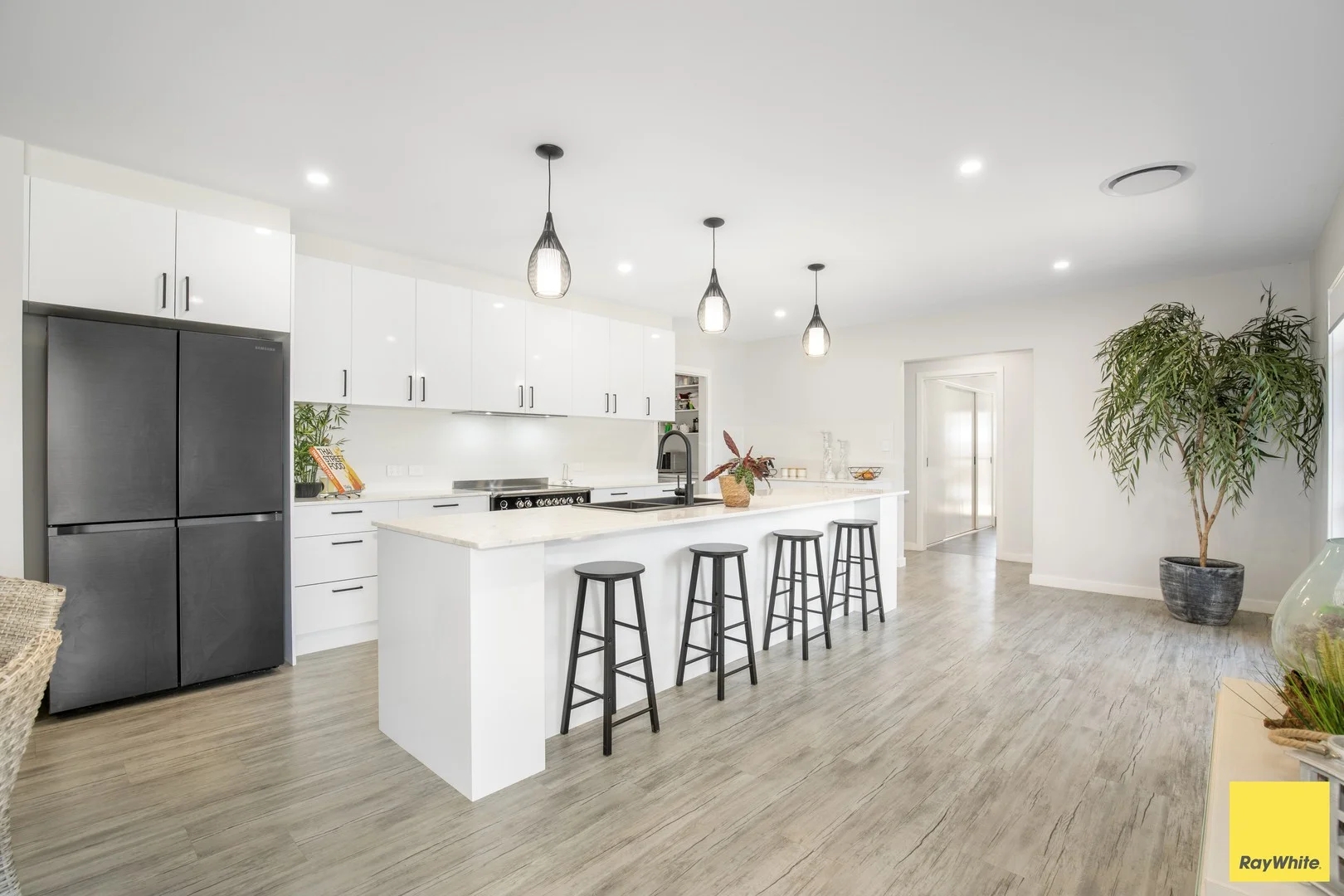 5 Sylvan Drive, Inverell NSW 2360