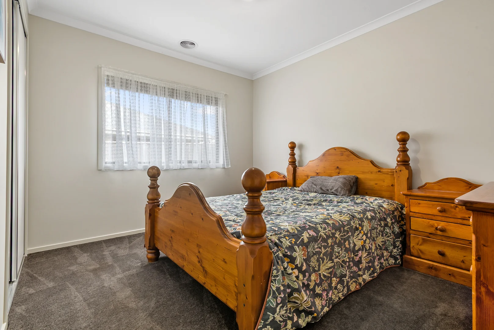 Additional image 11 of 22 Collins Parade, Kyneton VIC 3444
