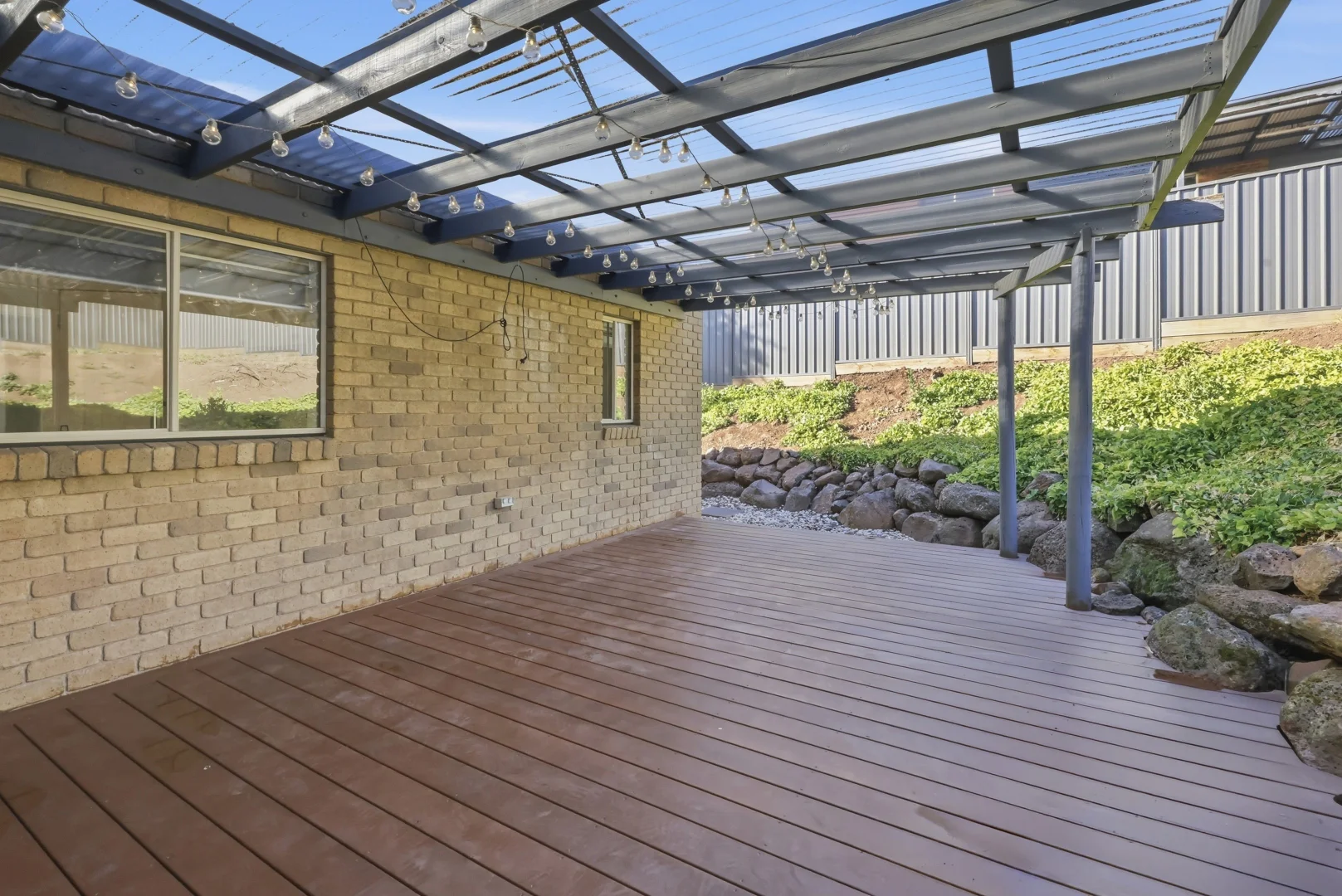 Additional image 22 of 1 Larissa Close, Romsey VIC 3434