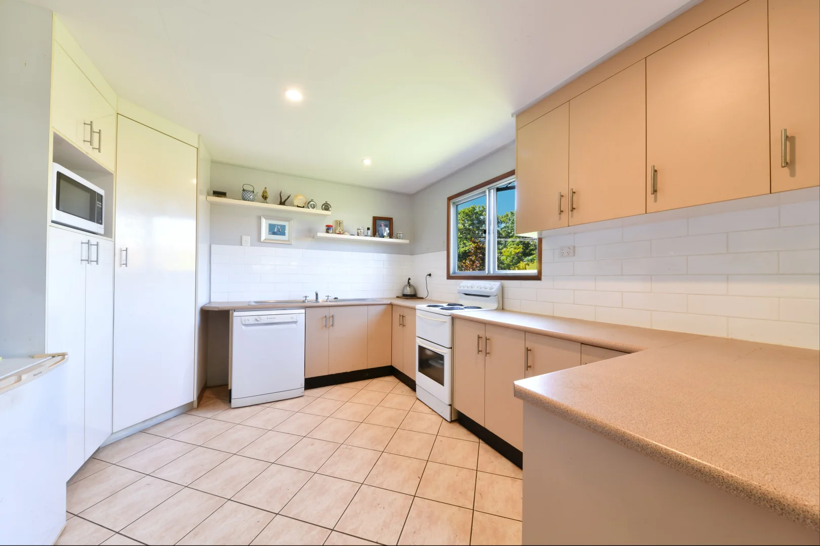 Additional image 7 of 9 Park Drive, Midge Point QLD 4799