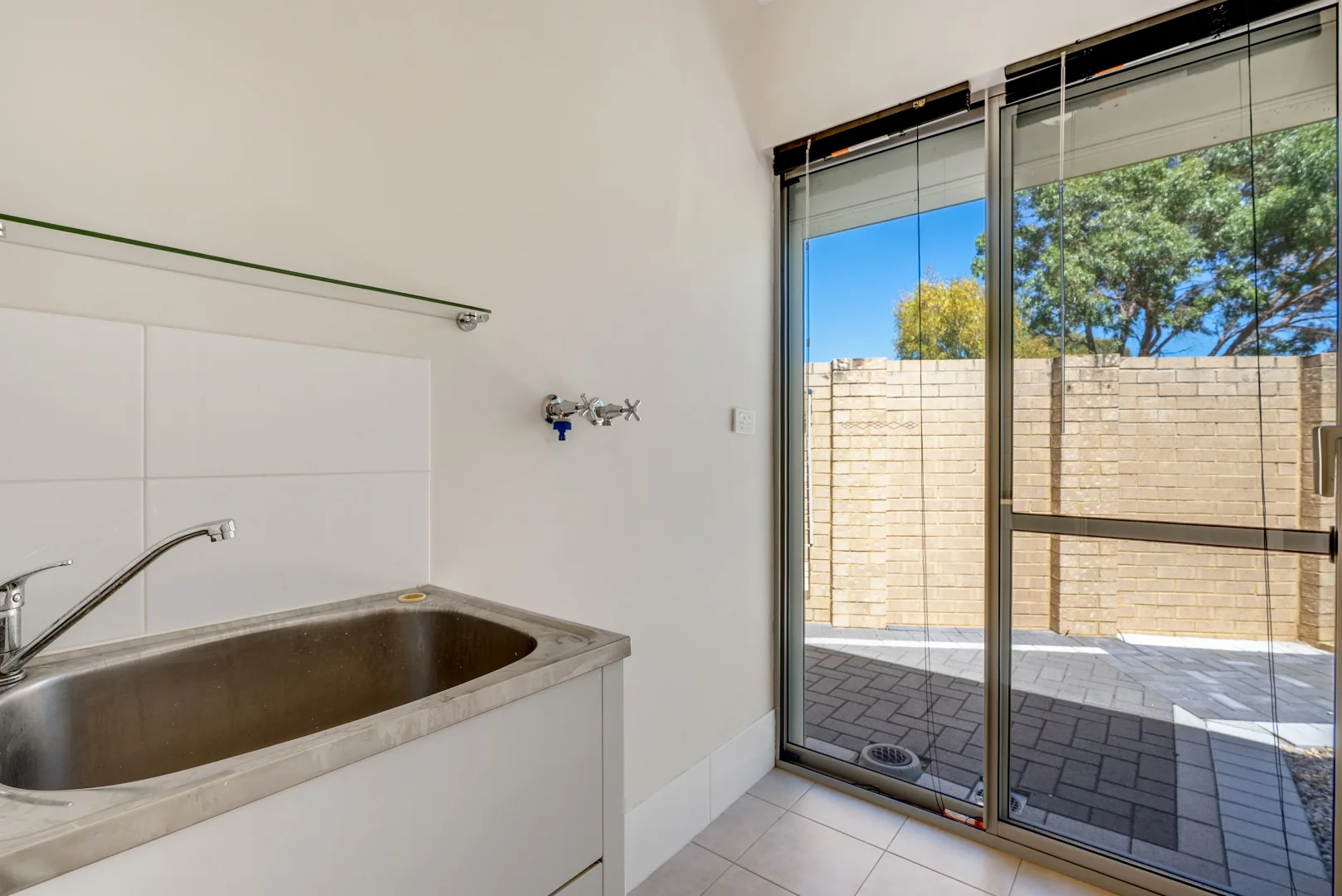 Additional image 6 of 1/30 Buttermere Approach, Waikiki WA 6169