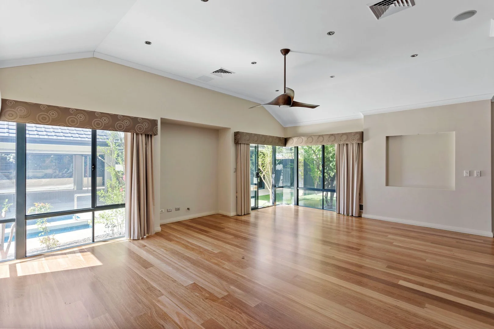 Additional image 7 of 39 James Street, North Beach WA 6020