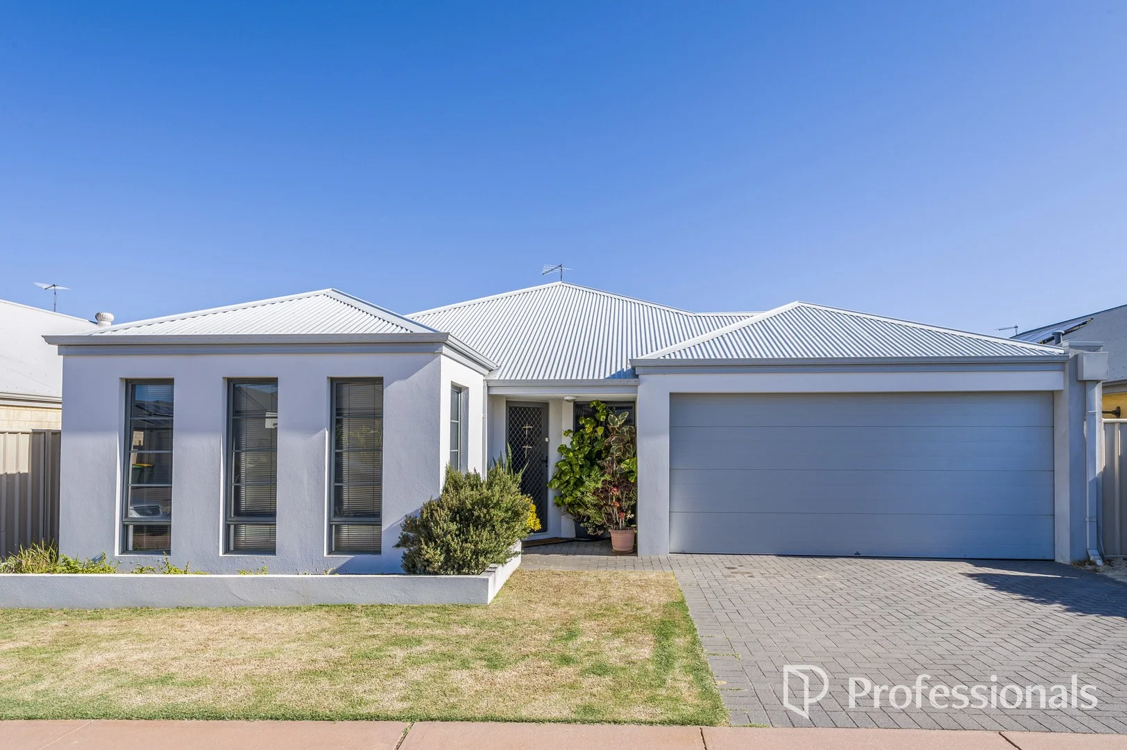 14 Melnik Street, Caversham WA 6055