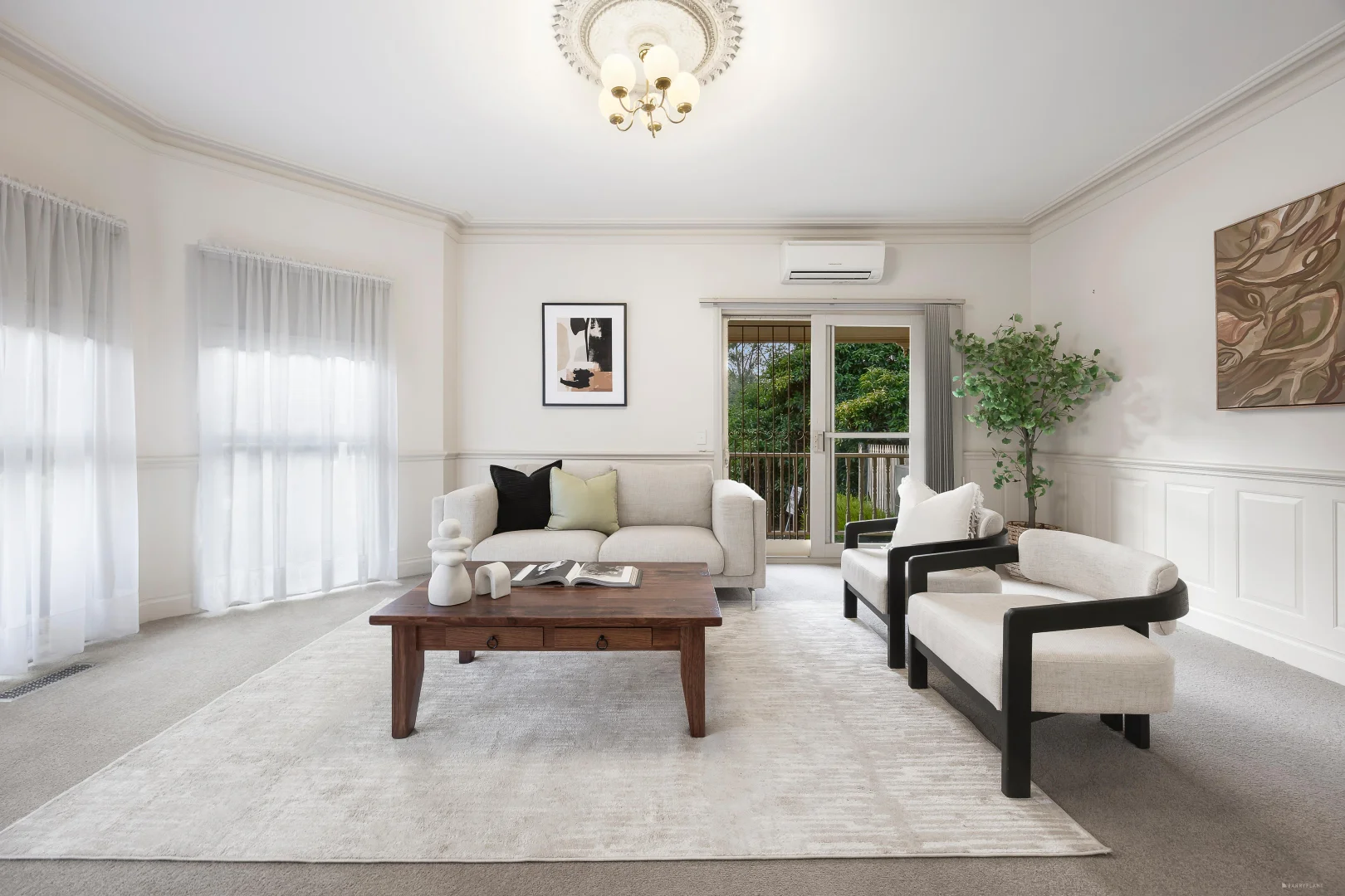 Additional image 4 of 1/12 Calrossie Avenue, Montmorency VIC 3094