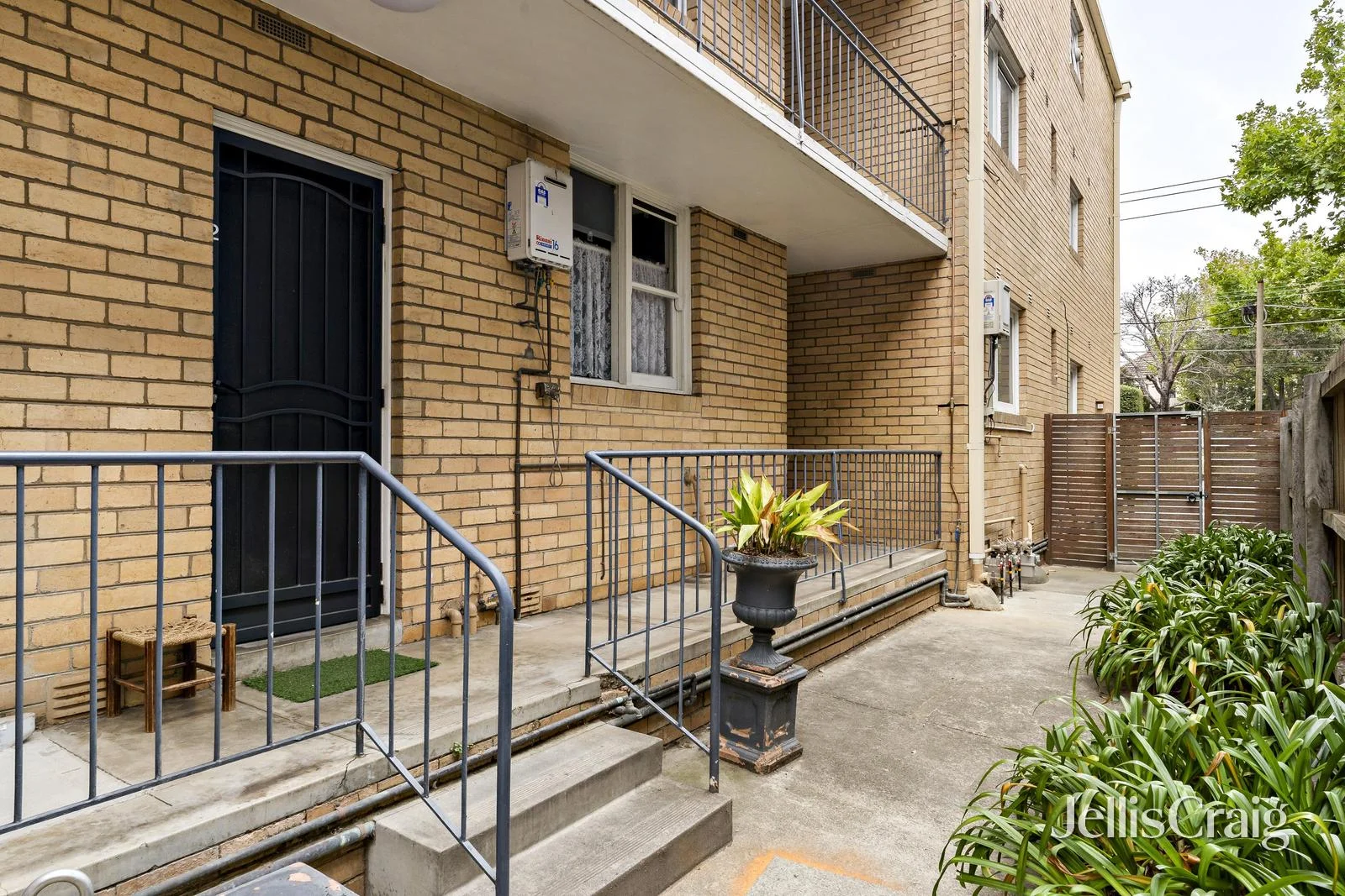 Additional image 2 of 2/191 Brighton Road, Elwood VIC 3184