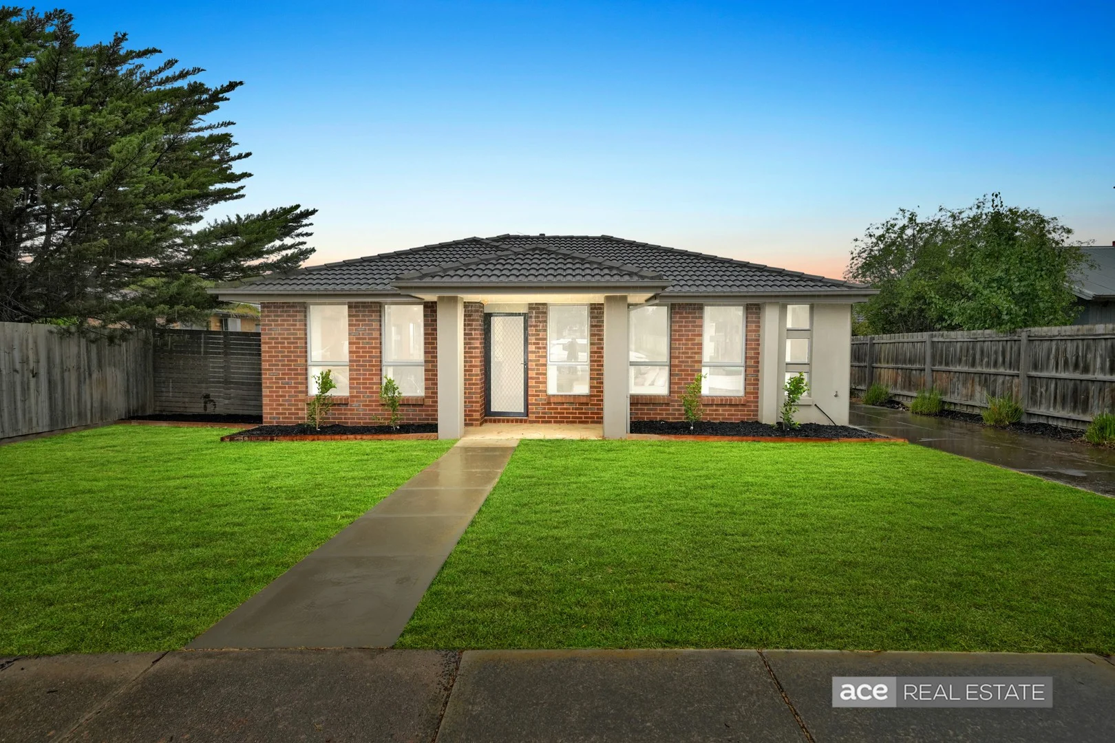 1/18 McNamara Road, Laverton VIC 3028