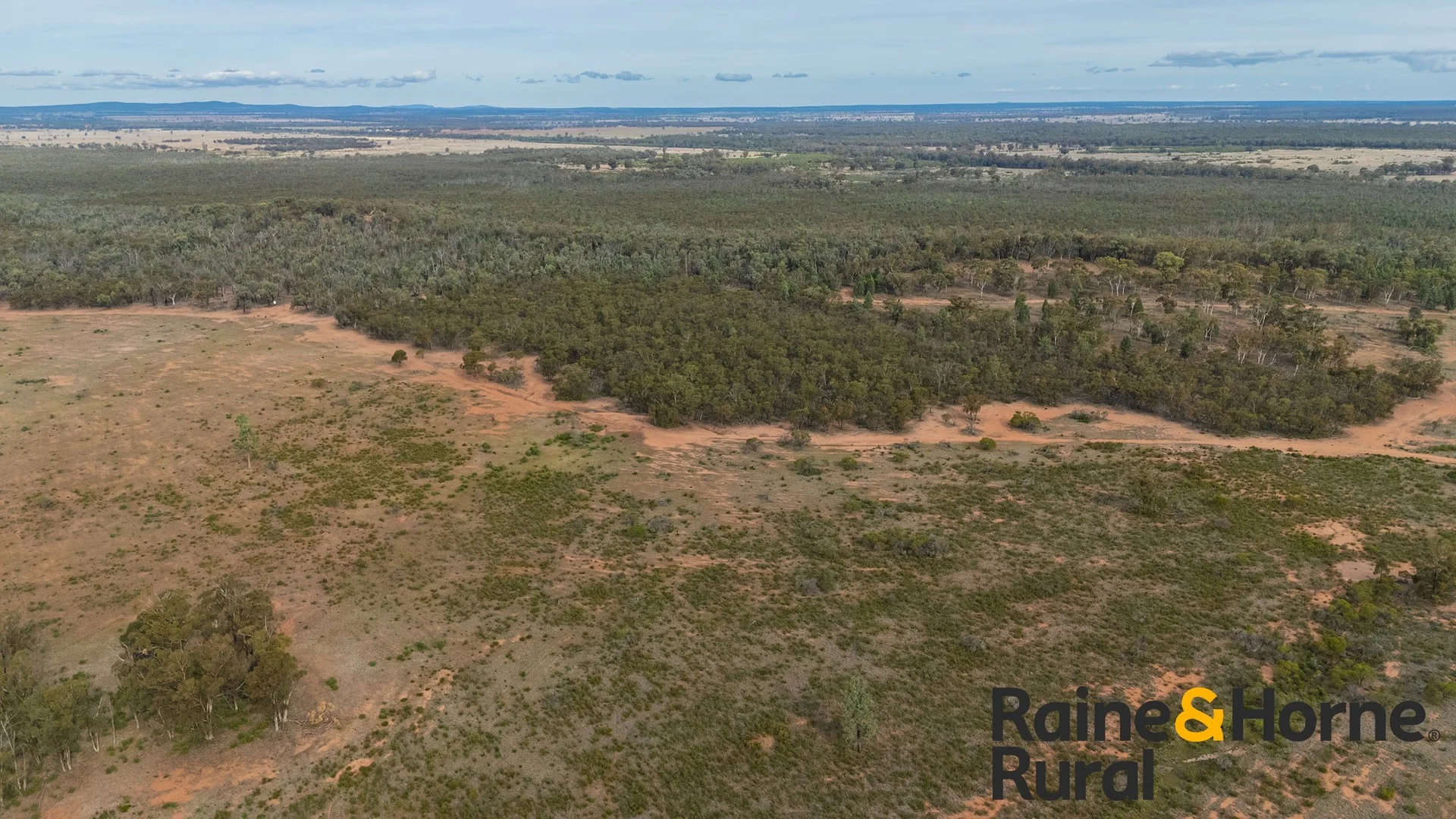 20 Sarsfield Road, Tullamore NSW 2874