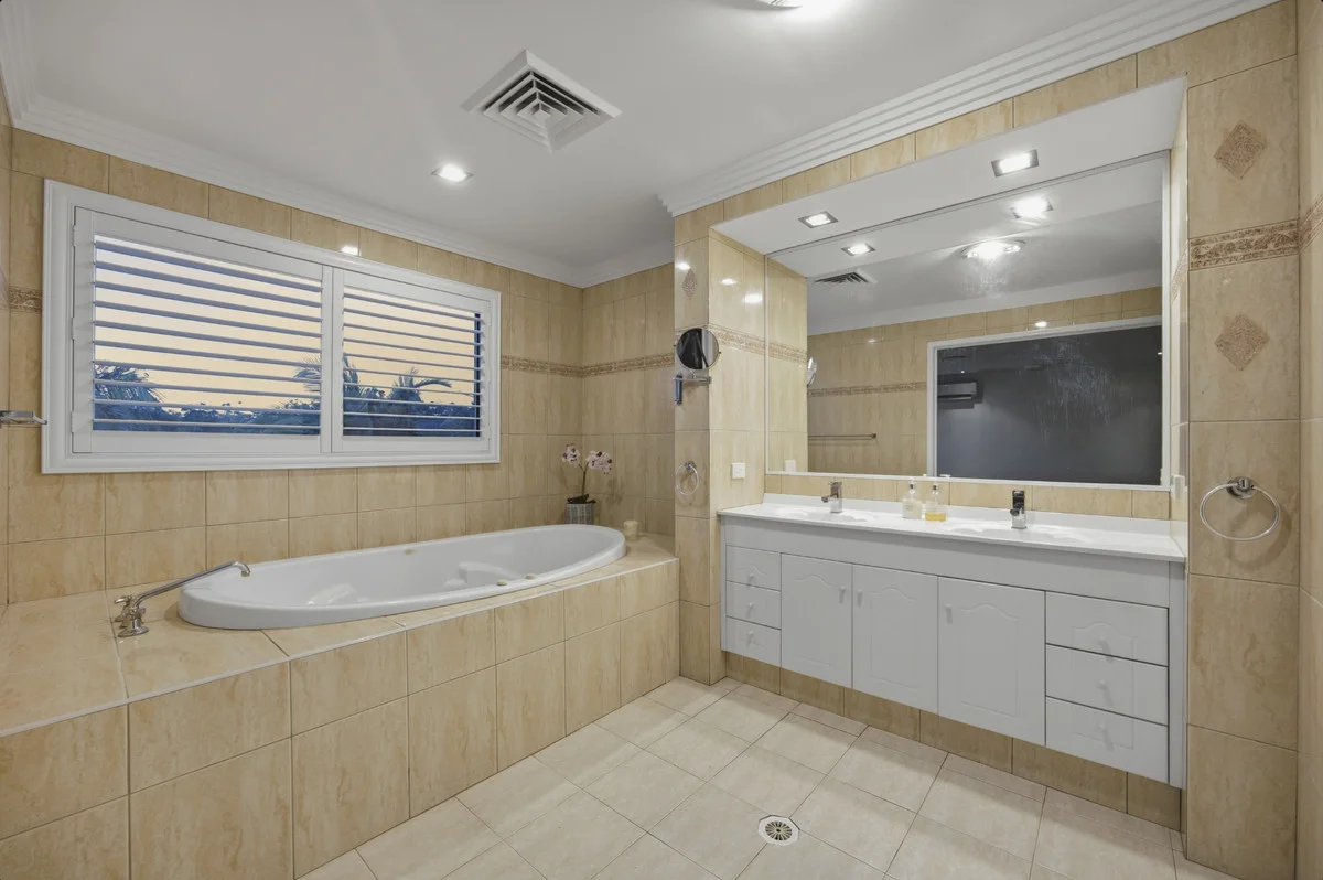 Additional image 26 of 12 Bernard Court, Arundel QLD 4214