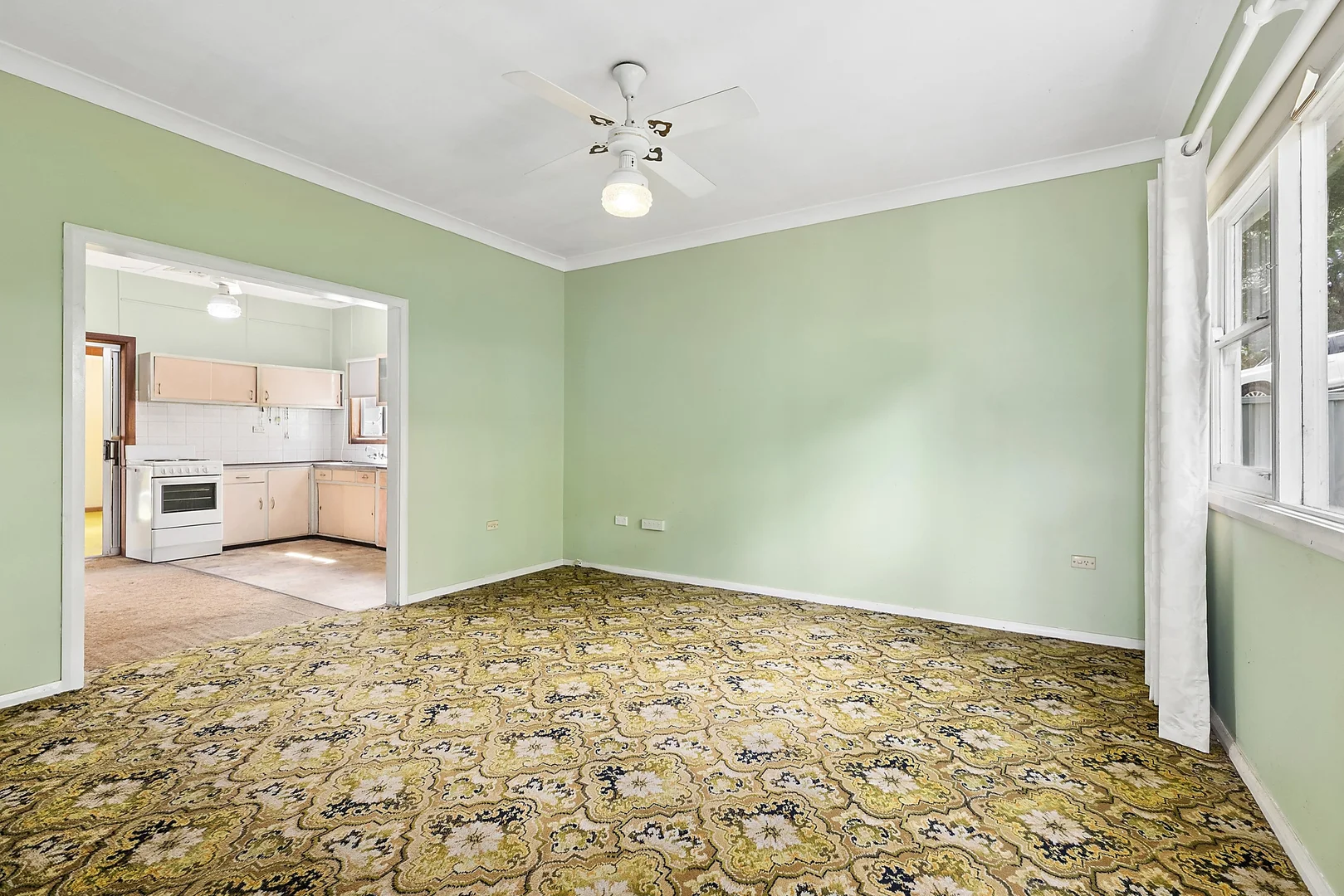5 Dorset Road, Heathcote NSW 2233 photo 5