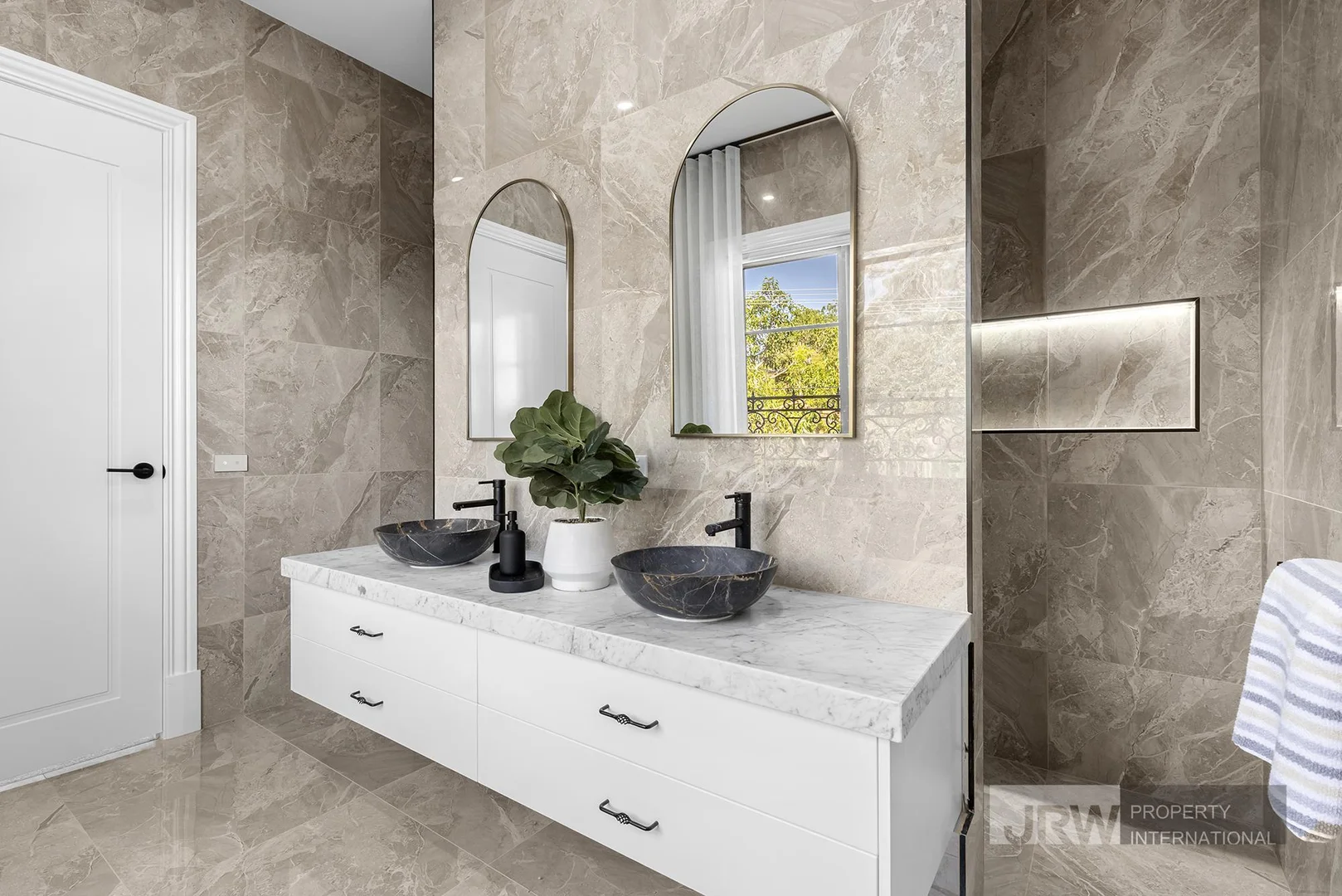 Additional image 14 of 11 Glen Tower Drive, Glen Waverley VIC 3150