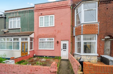 Queens Road, Portsmouth, Hampshire PO2