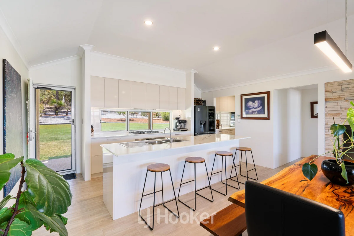 Additional image 8 of 2210 Jindong-Treeton Road, Rosa Brook WA 6285