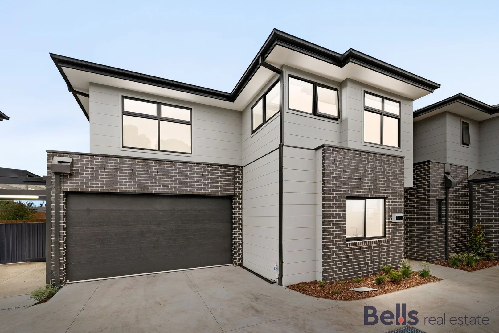 Additional image 2 of 1 & 4/33 Essex Street, Sunshine North VIC 3020