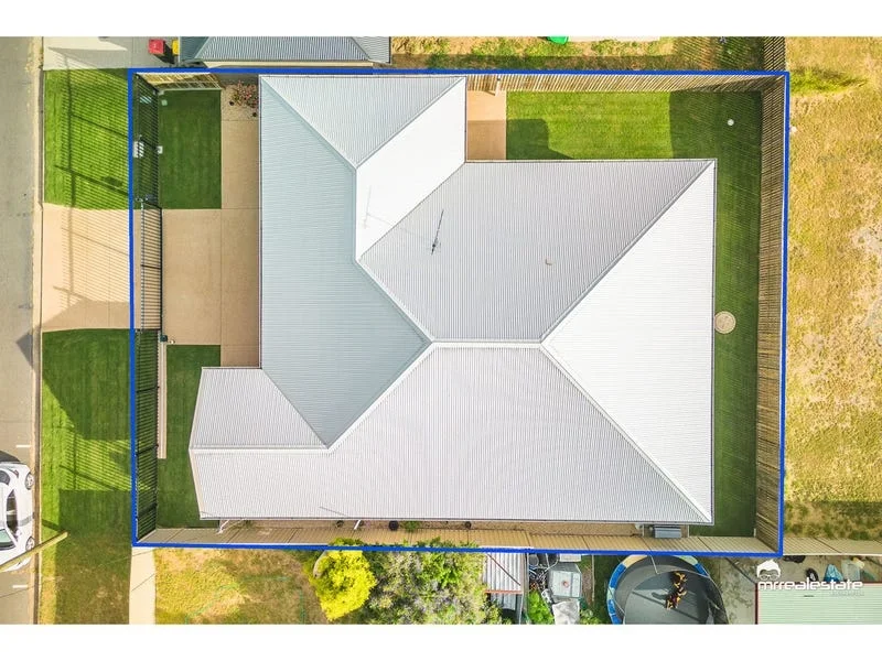 Additional image 13 of 11 Farrell Street, Park Avenue QLD 4701