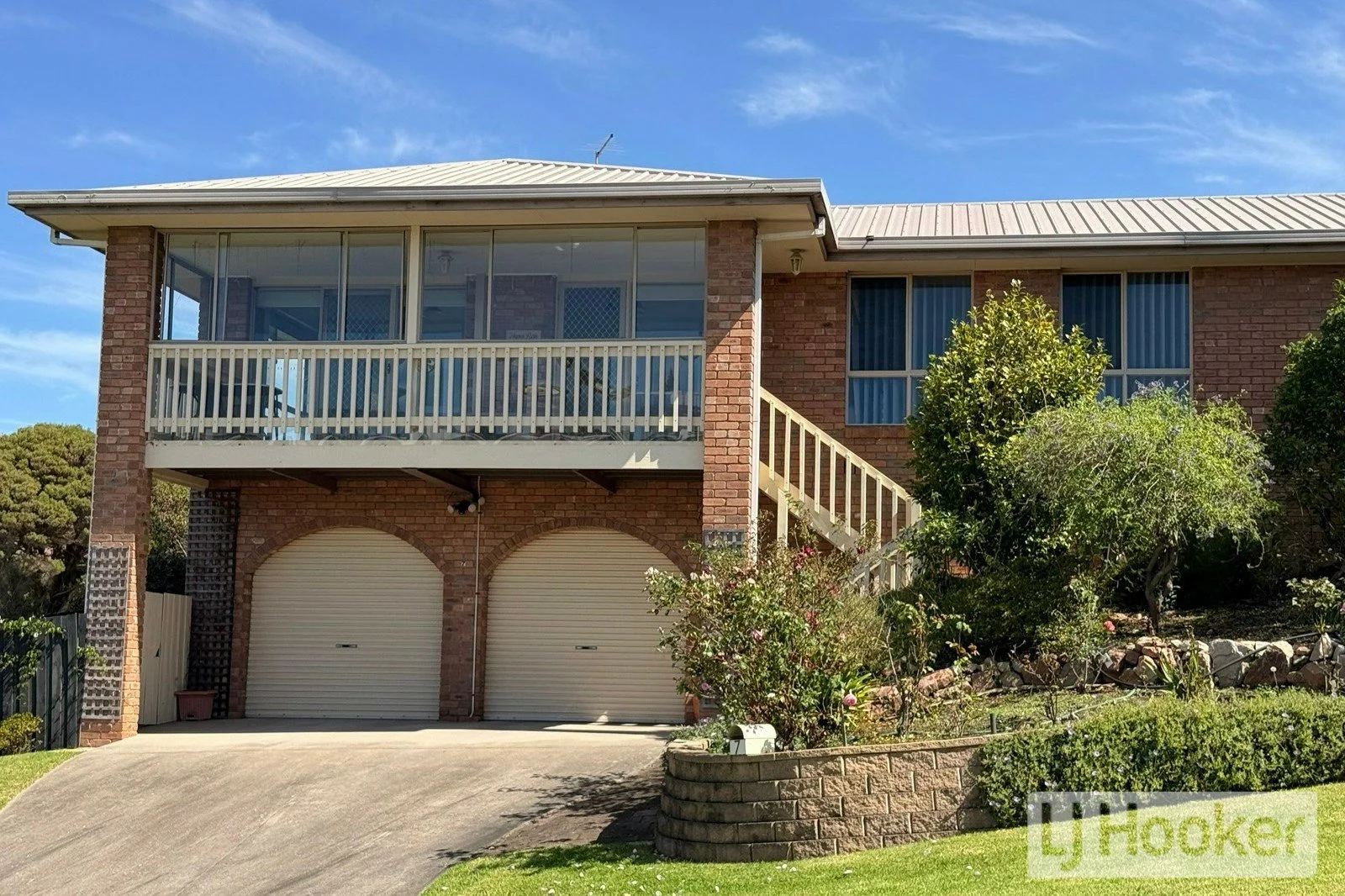 7 Hillcrest Rise, Lakes Entrance VIC 3909