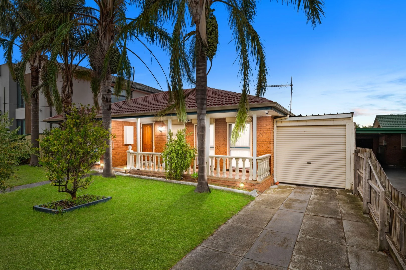 6 Glenmorgan Close, Clayton South VIC 3169