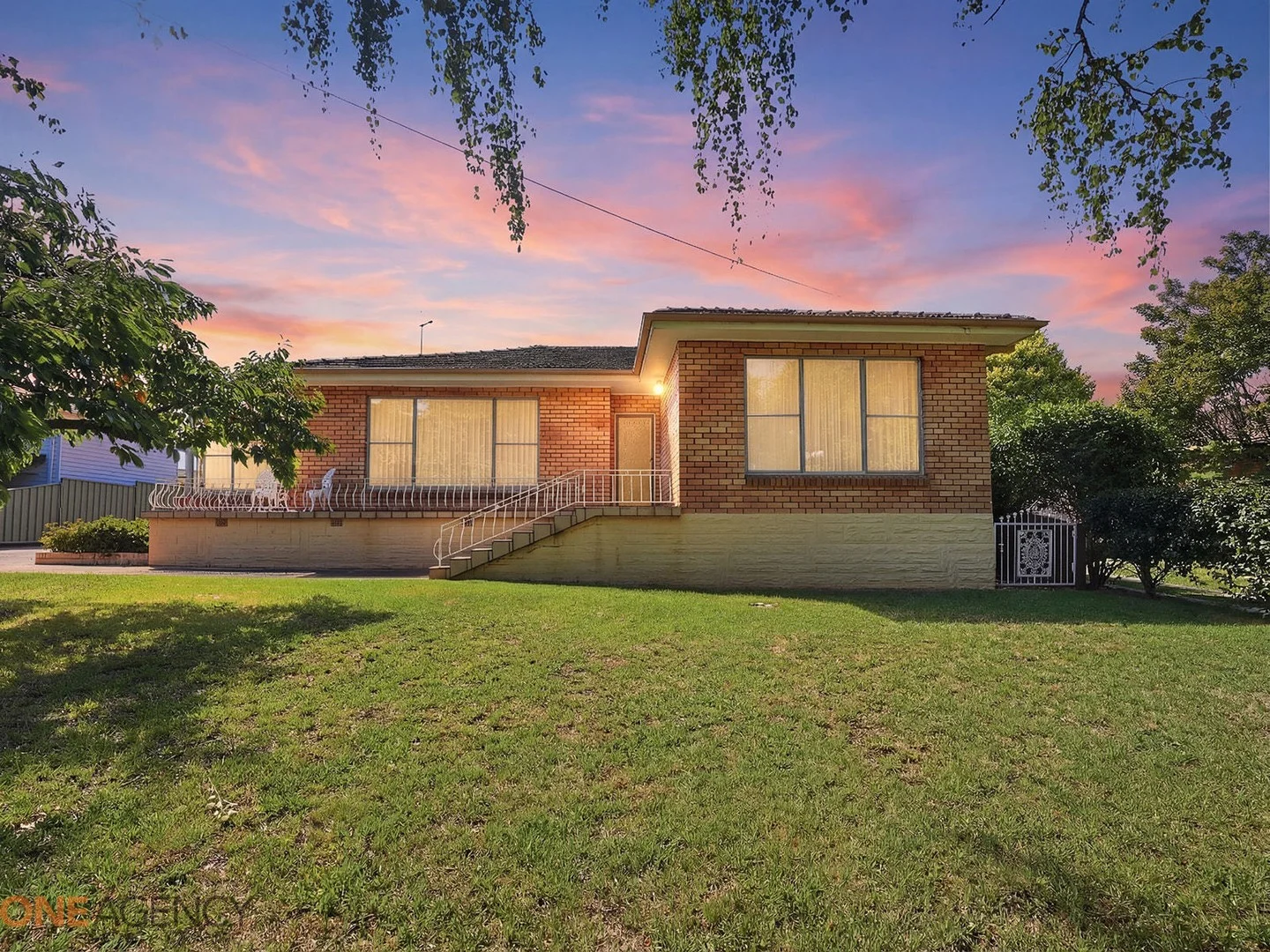 16 Oak Street, Orange NSW 2800