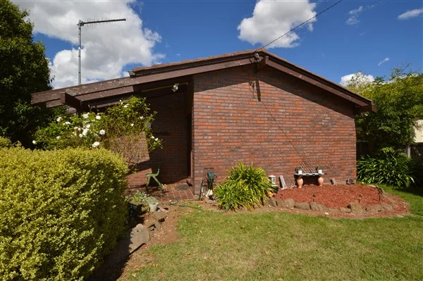 Additional image 15 of 43 Abercrombie Street, Guyra NSW 2365